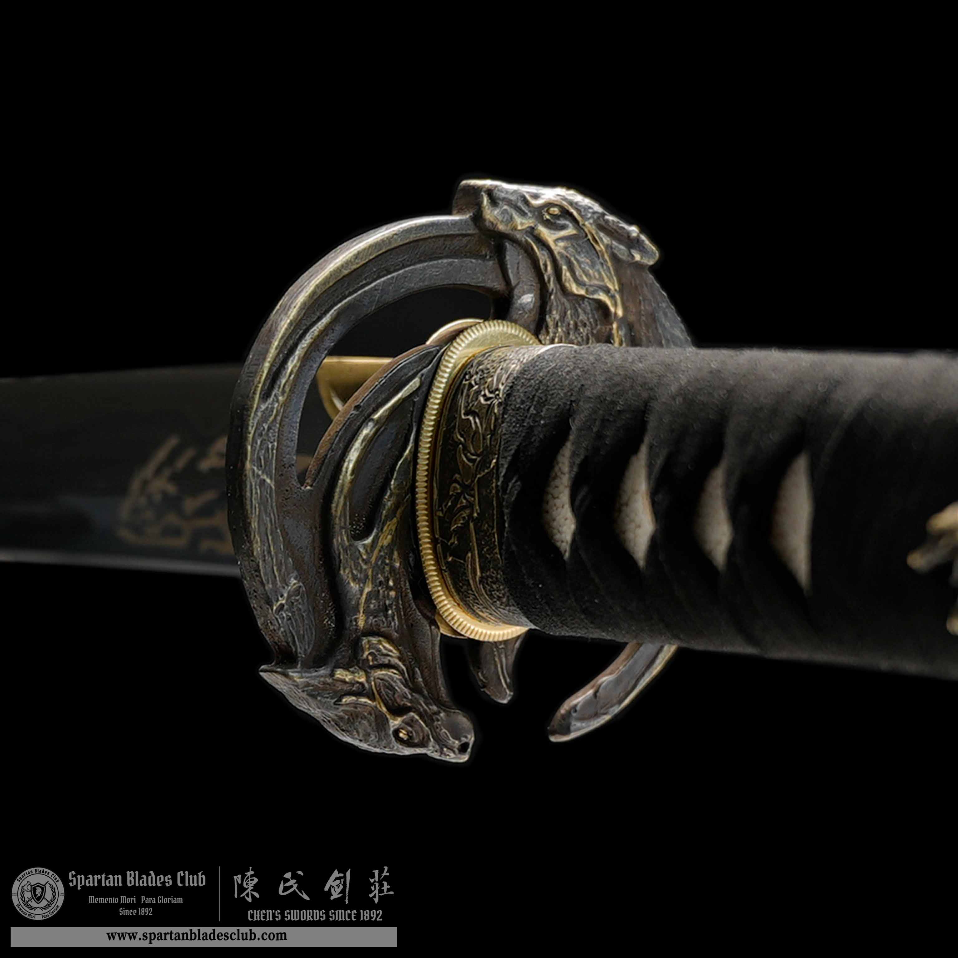 Atsu's Wolf Blade - Ghost of Yotei | Damascus Steel Clay-tempered | Real Hamon | Battle Ready | Full Tang | Spartan Blades Club CHEN'S SWORDS 1892 - Spartan Blades Club - 陳氏劍莊1892