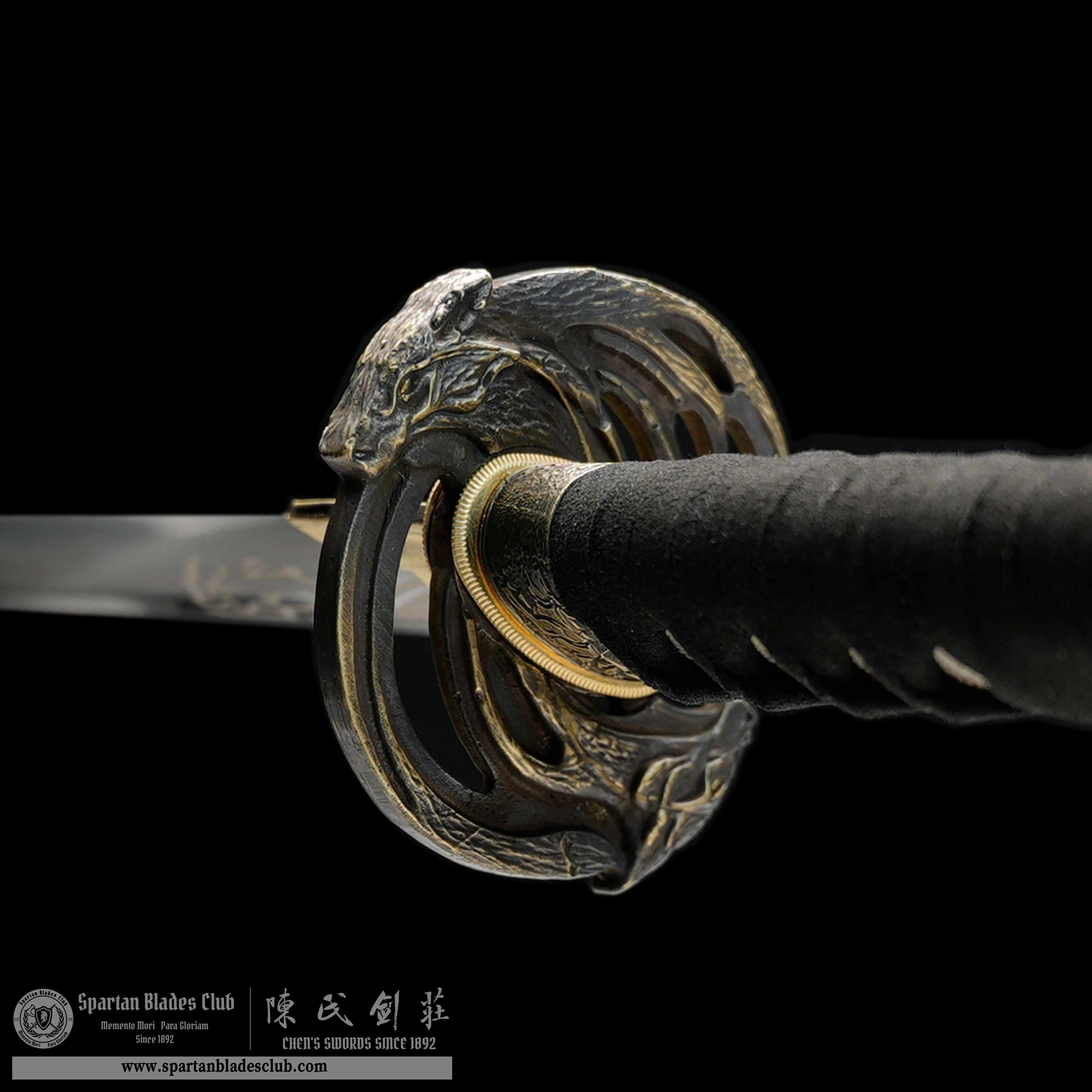 Atsu's Wolf Blade - Ghost of Yotei | Damascus Steel Clay-tempered | Real Hamon | Battle Ready | Full Tang | Spartan Blades Club CHEN'S SWORDS 1892 - Spartan Blades Club - 陳氏劍莊1892