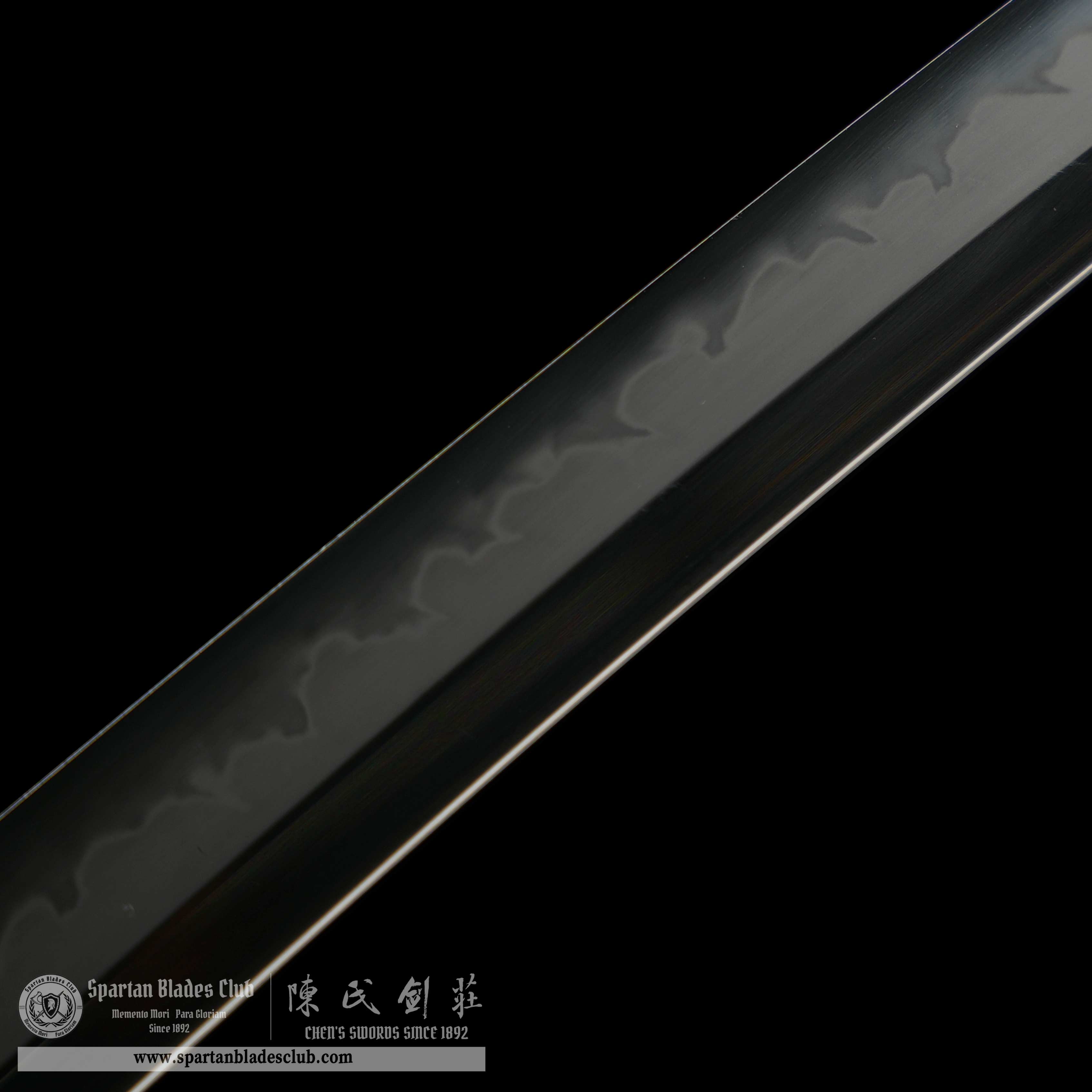 HY127 | Suixing Samurai | Wakizashi | T10 Steel | Clay-tempered | Real Hamon | Black | Shell | Battle-Ready | Full-tang | Spartan Blades Club | CHEN'S SWORDS 1892 - Spartan Blades Club - 陳氏劍莊1892