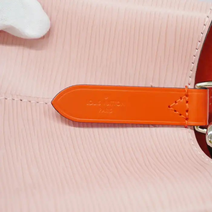 Louis Vuitton Shoulder Bag Epi Neonoe M54370 Rose Ballerine