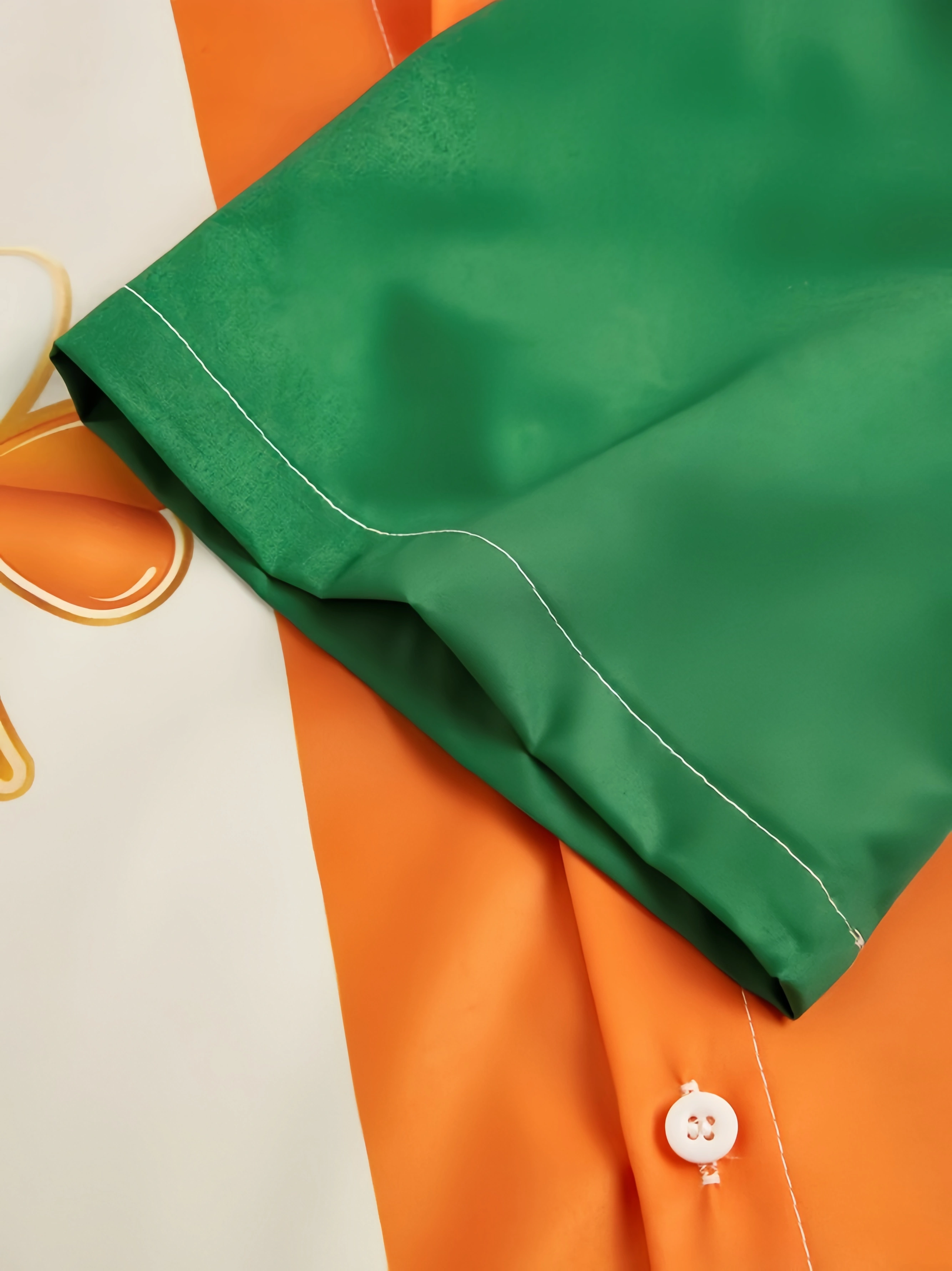 Mens St Patrick’s Day Shamrock Print Casual Breathable Short Sleeve Hawaiian Shirt