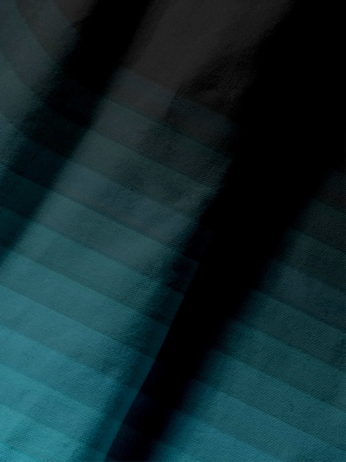 Moisture-Wicking 3D Gradient Abstract Geometric Short Sleeve Golf Polo