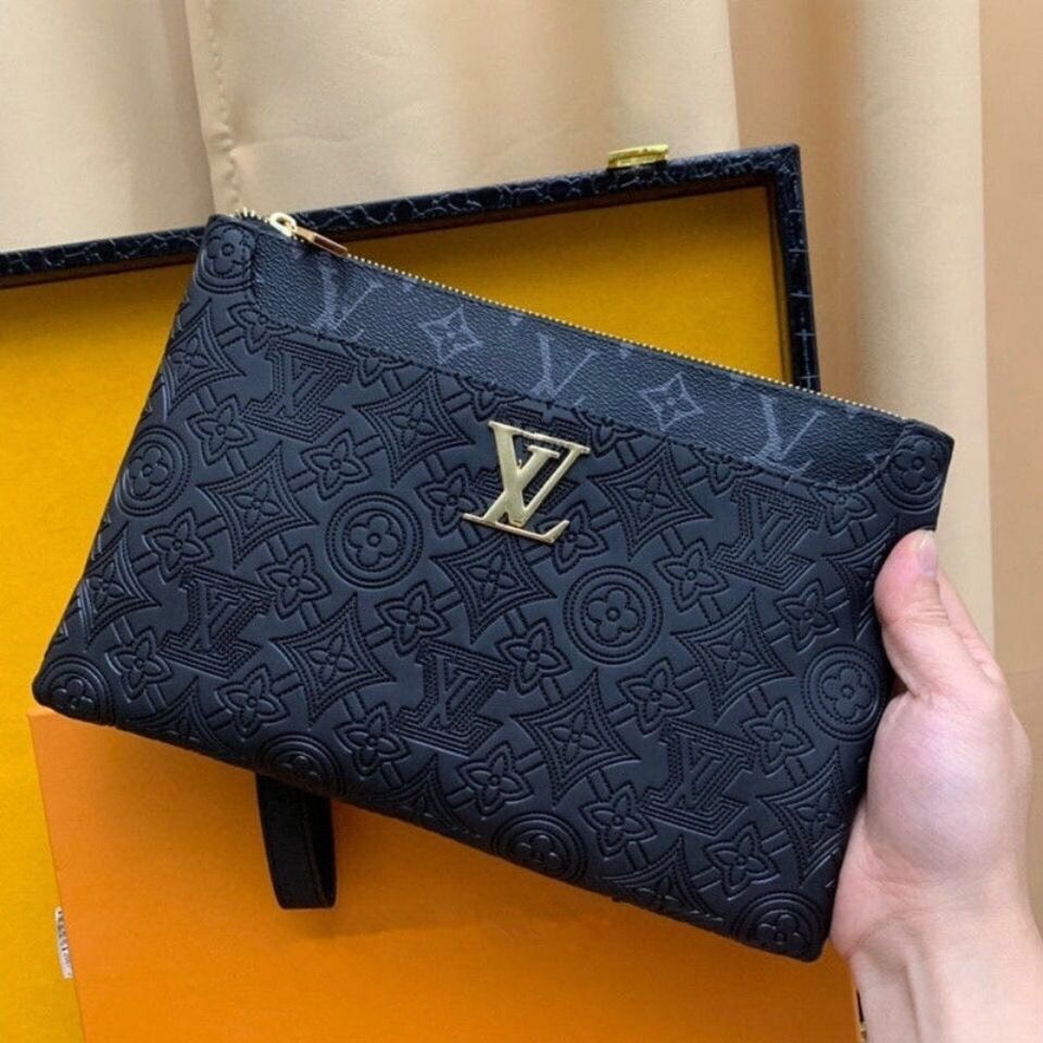 New Handmade V Logo Leather Men Handbags