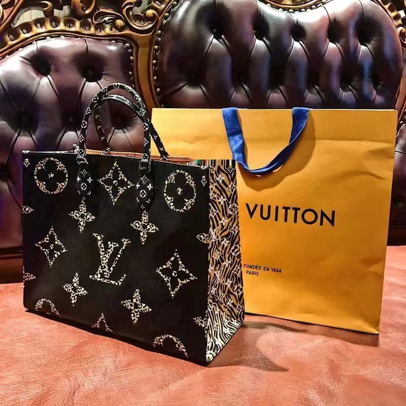 Black and Orange Jungle Giant Monogram OnTheGo Tote GM, 2019