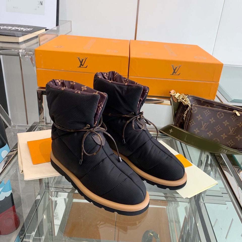 Down Flat Ski Boots