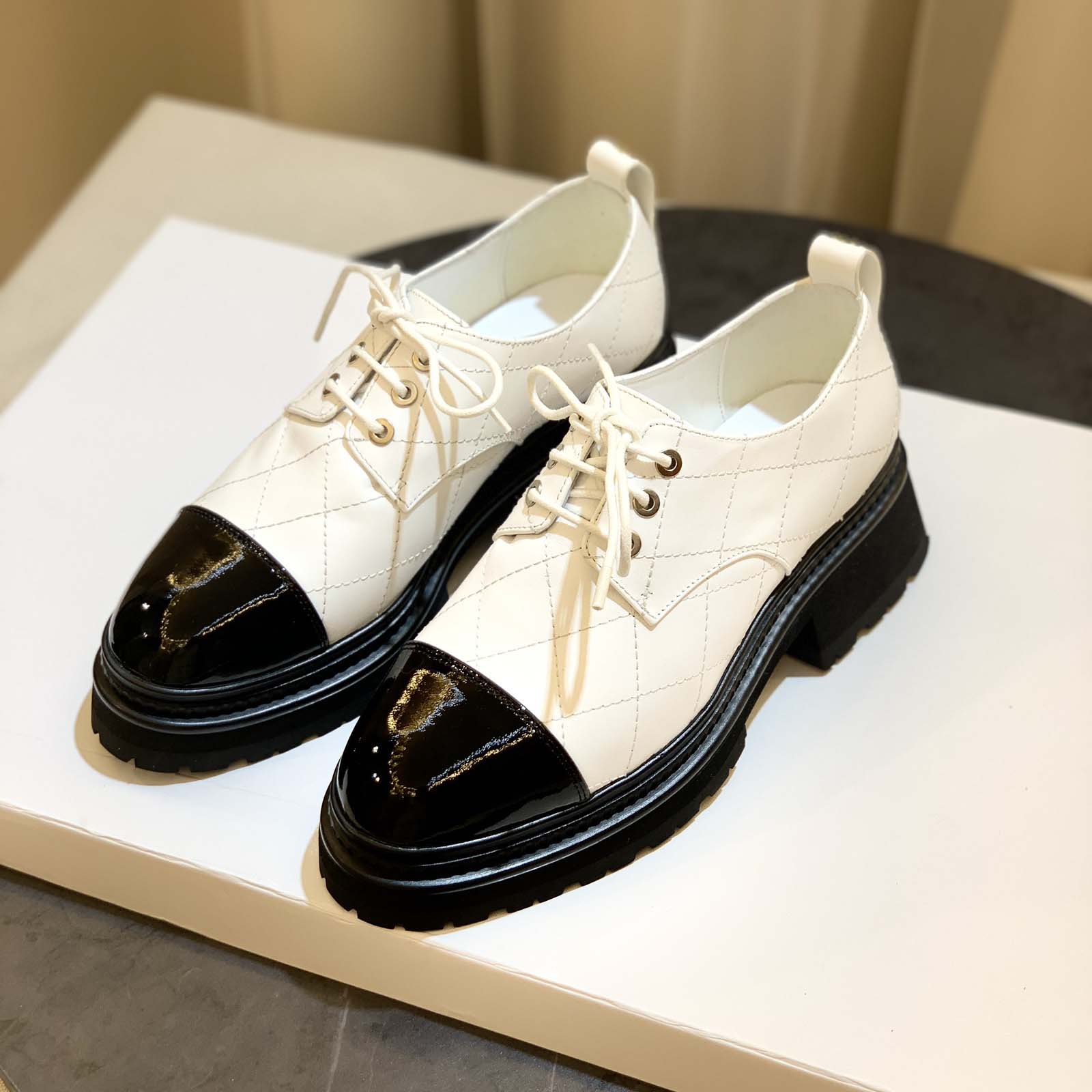 2023 autumn and winter new products Paris catwalk style rhombic chunky heel boots series XC1523081703