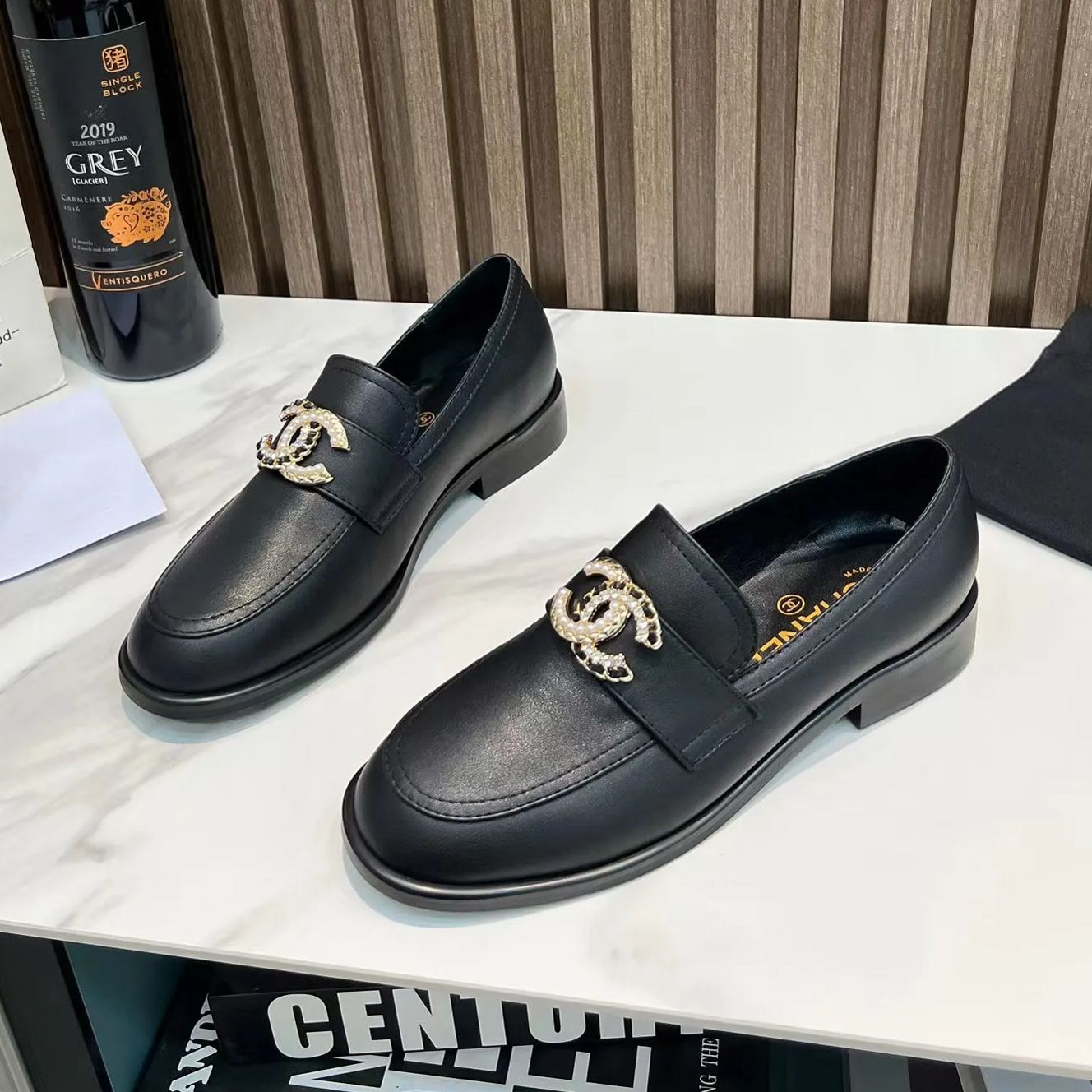 23 Womens aktuelle Top-CL-Loafer 1