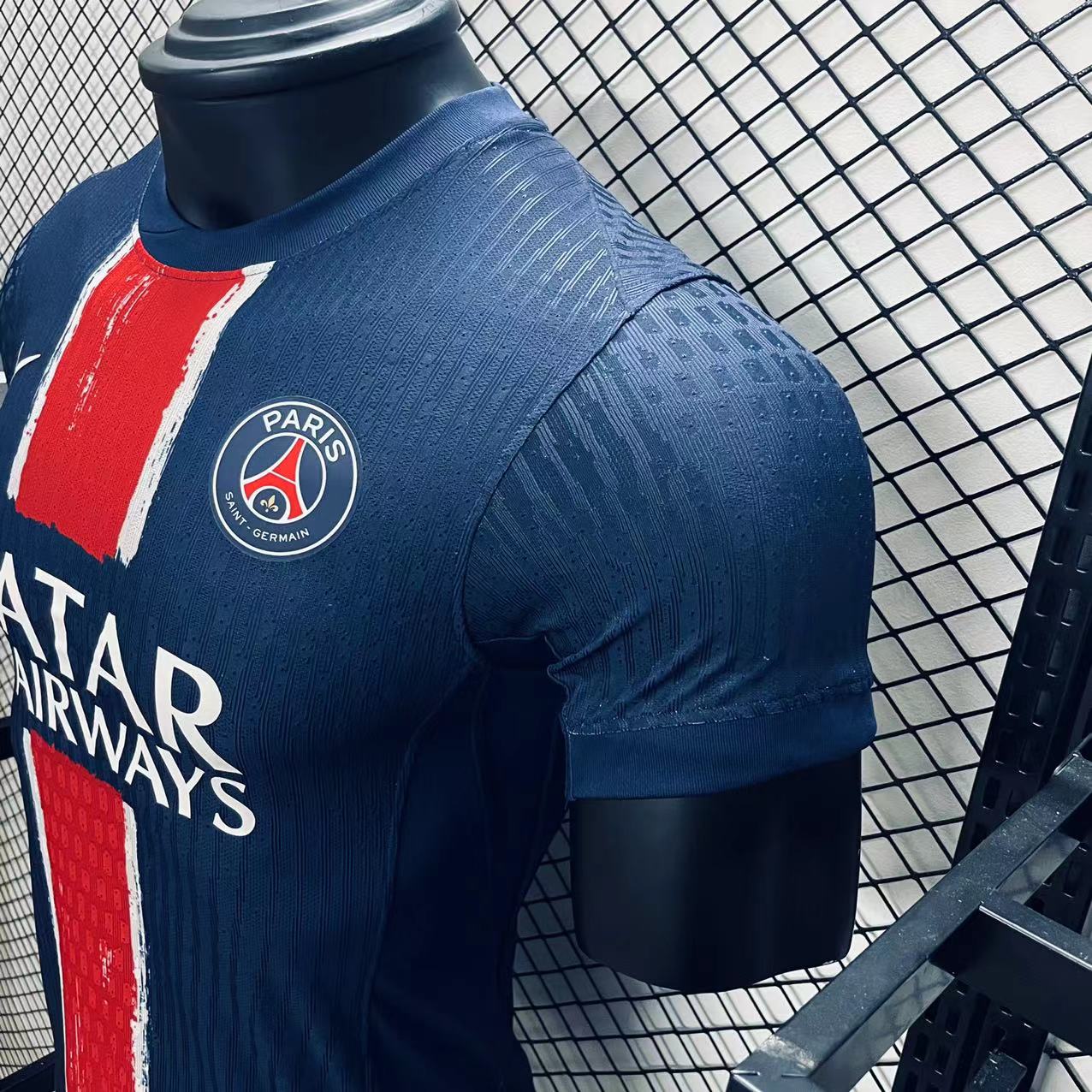 Player Version  PSG 24/25 Home 4