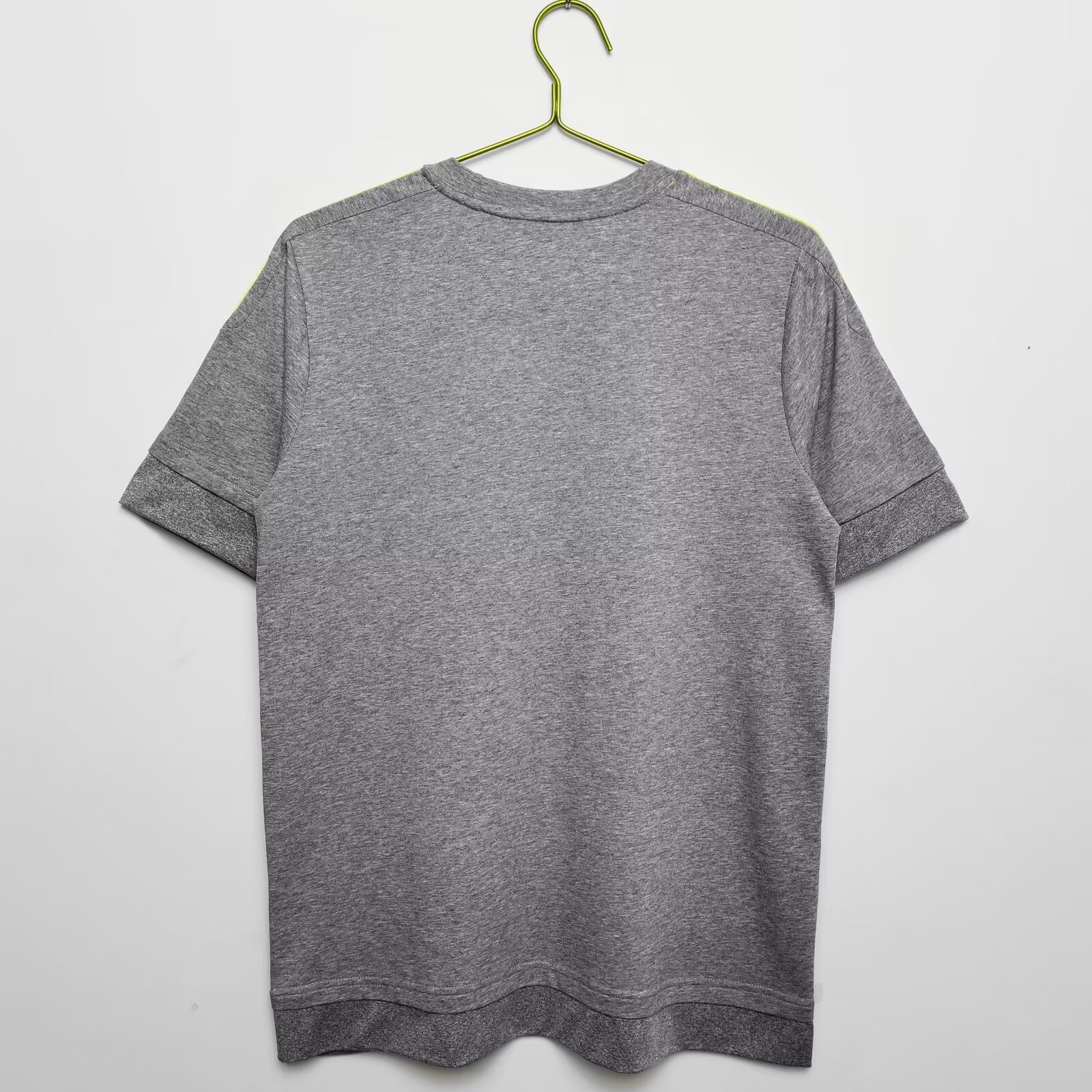 Retro  Read M&alpha;drid 15/16 Away Gray 3