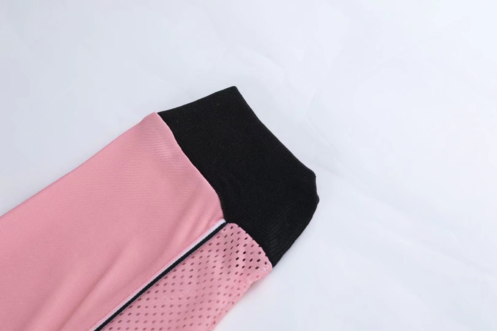 Retro  1997/98 Juventus Centenary Pink Long Sleeves 3