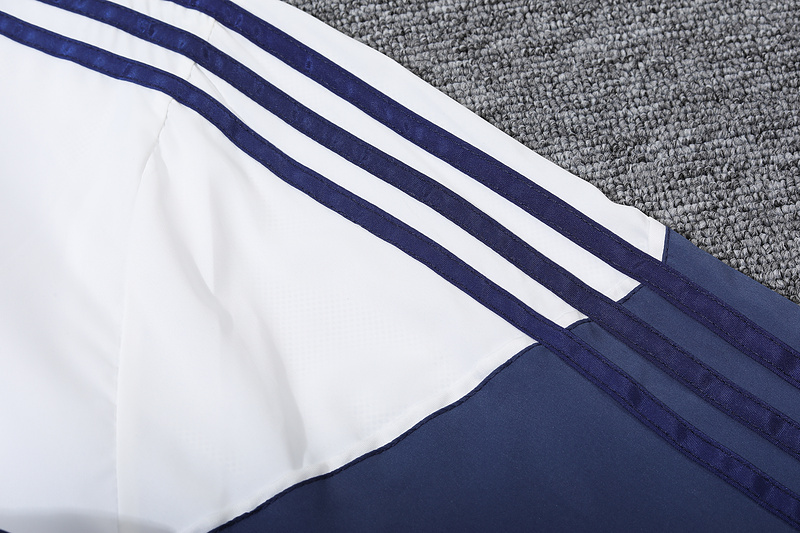 Real M&alpha;drid Windbreaker 4