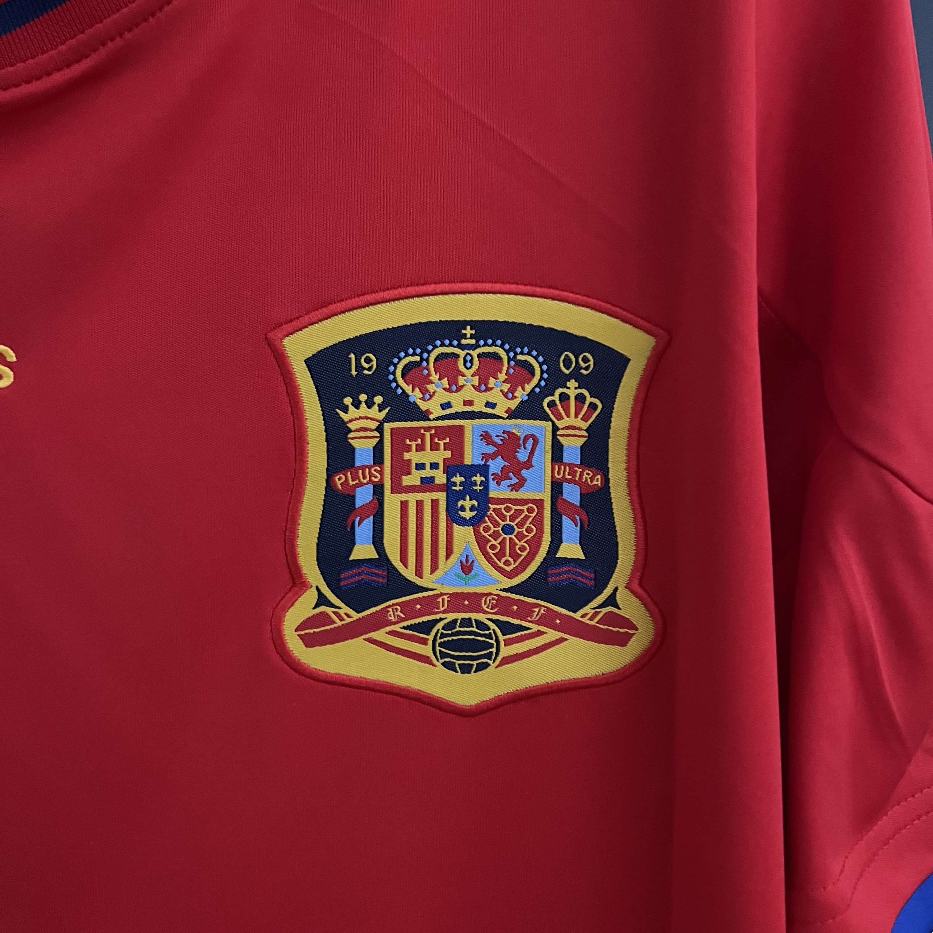 Retro  Spain 2010 Home Red 3