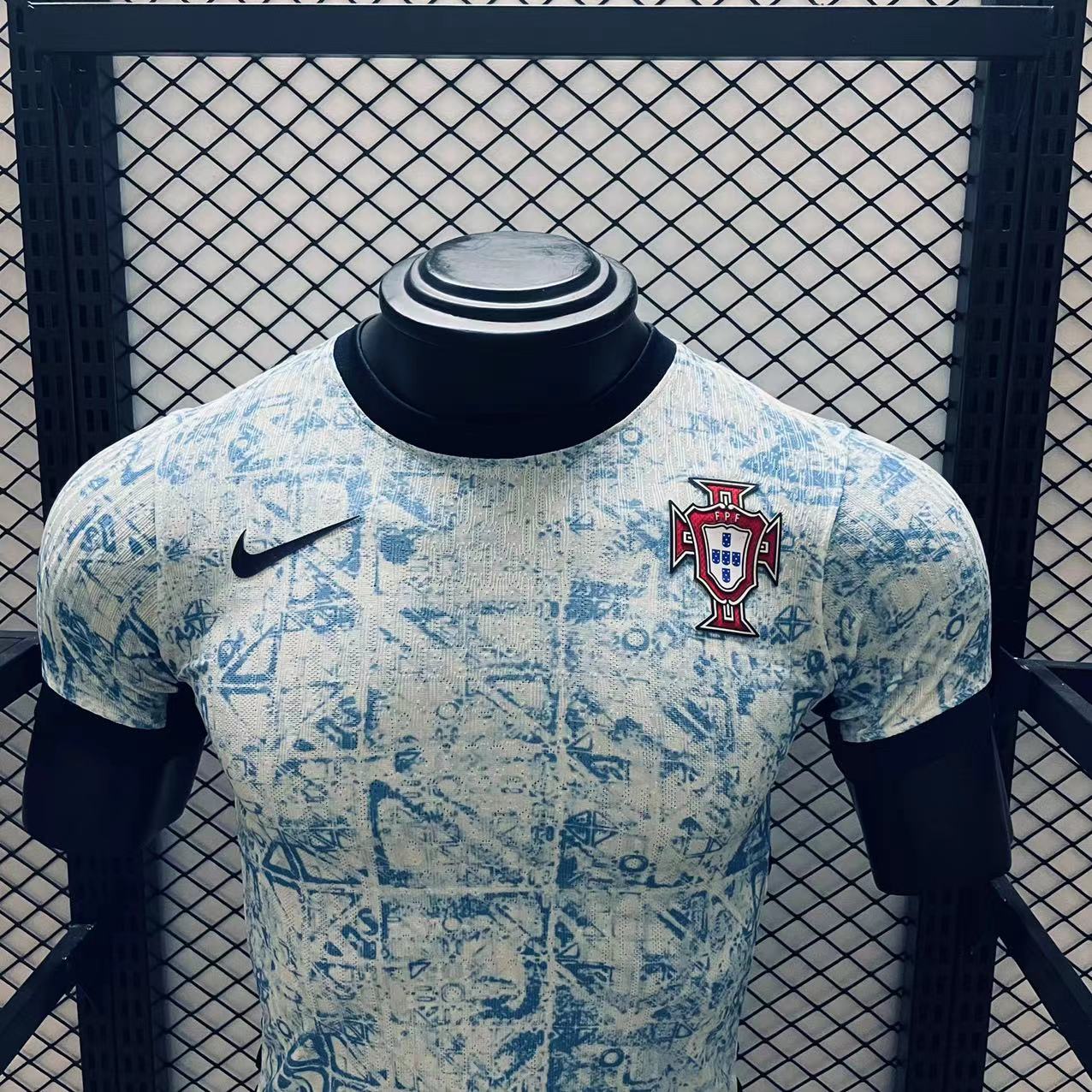 Player Version  Portugal 24/25 Away 3