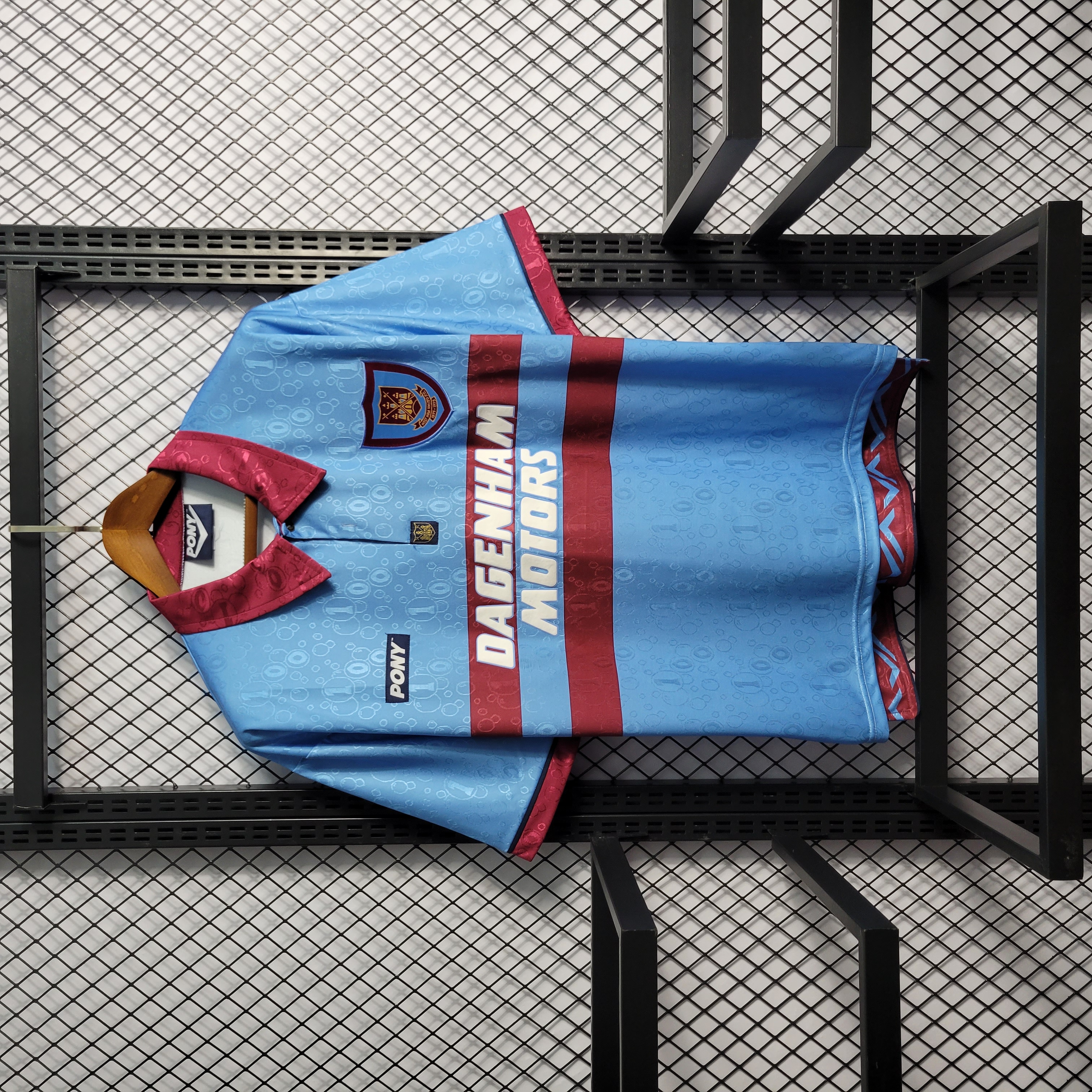 Retro 1995-97 West Ham Away