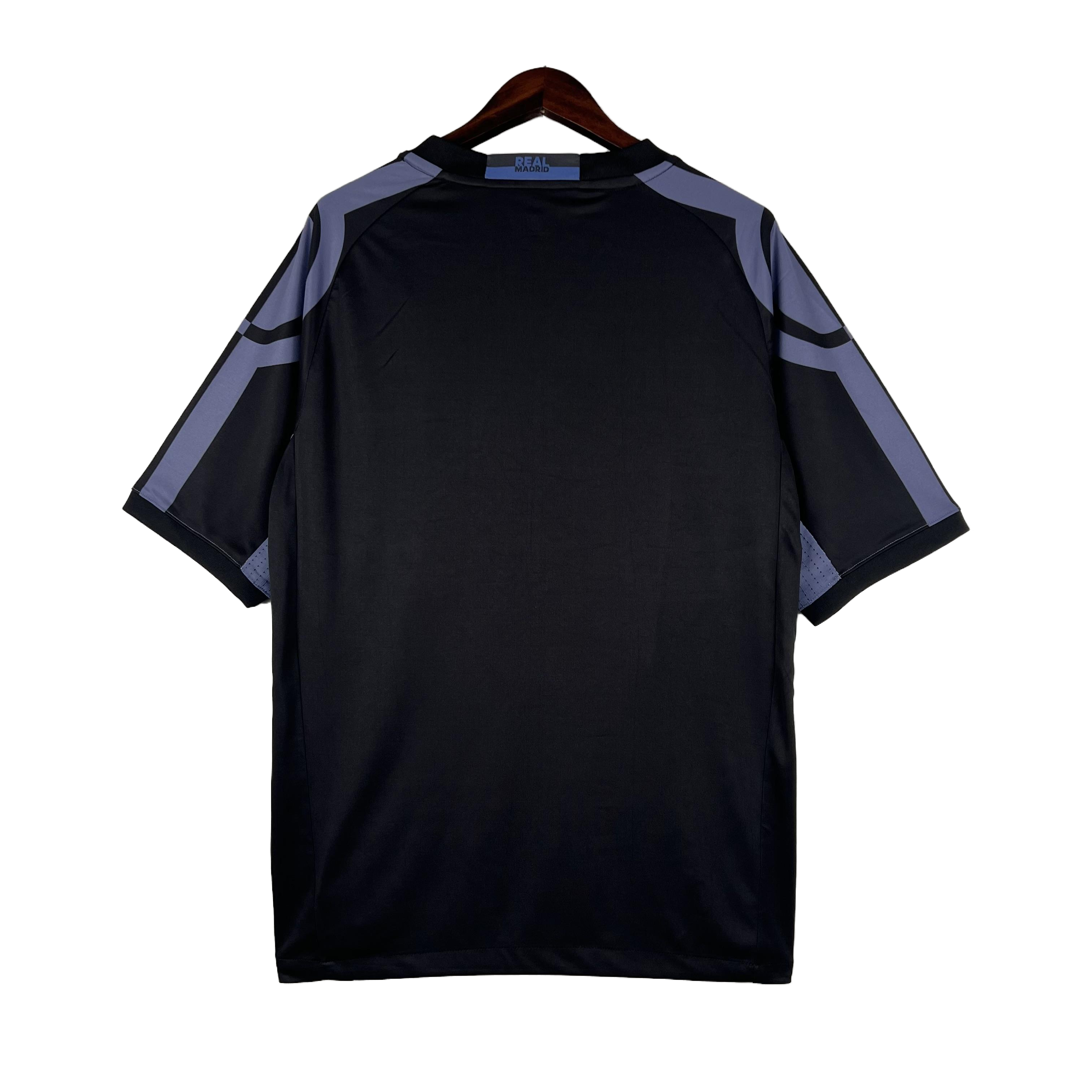 Retro Real Mαdrid 2016/17 Third