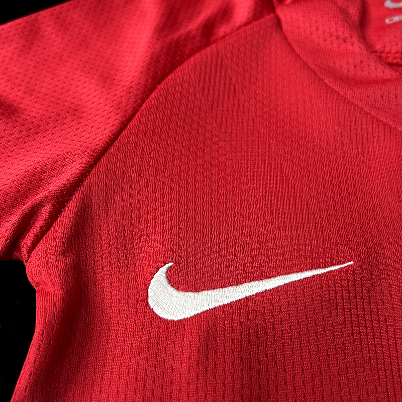 Kids Retro Manchester United 2007/08 Home Red 4