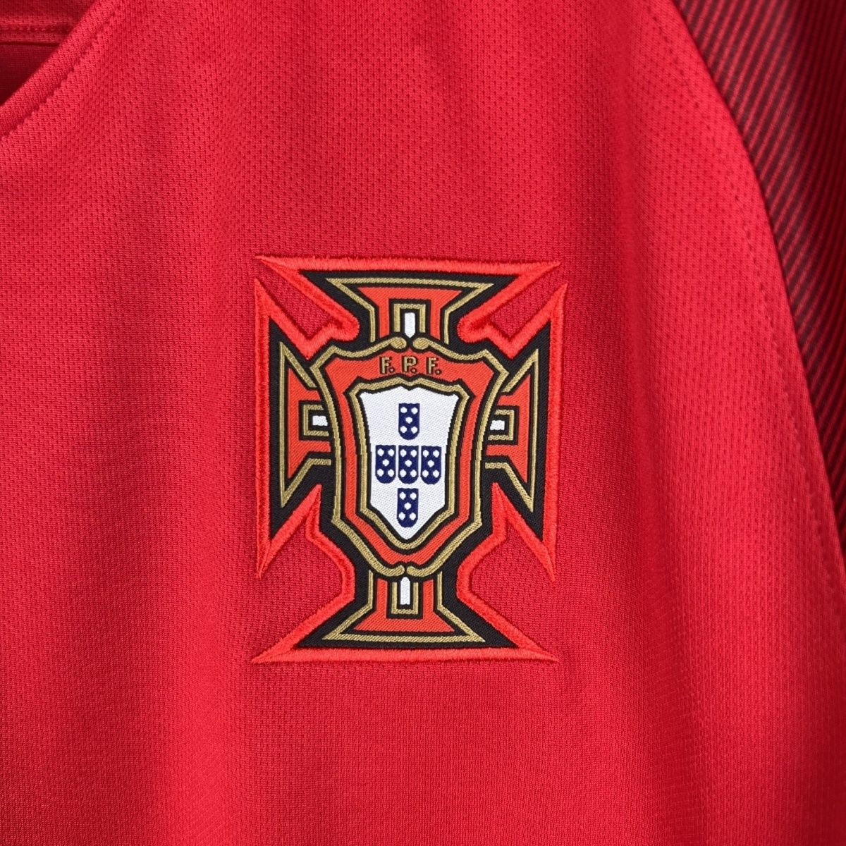 Retro  Portugal 2016 Home Red 4