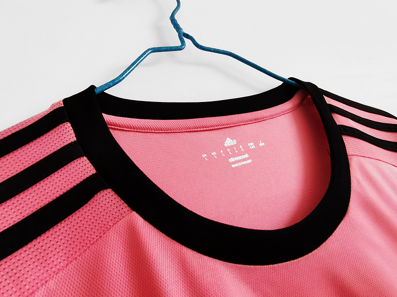 Retro  Juventus 2015/16 Away Pink 4