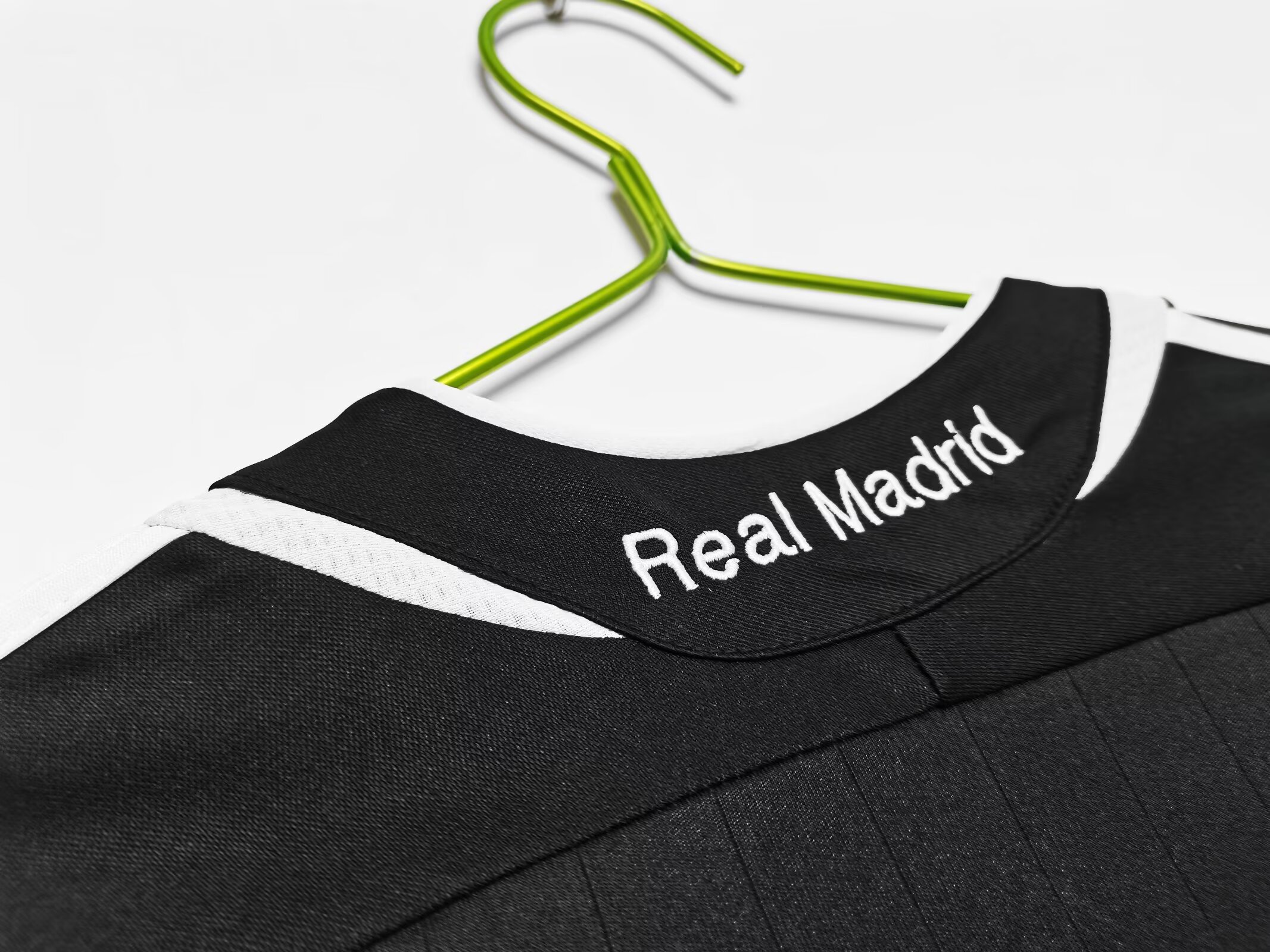 Retro  Real Madrid 06/07 Away Black