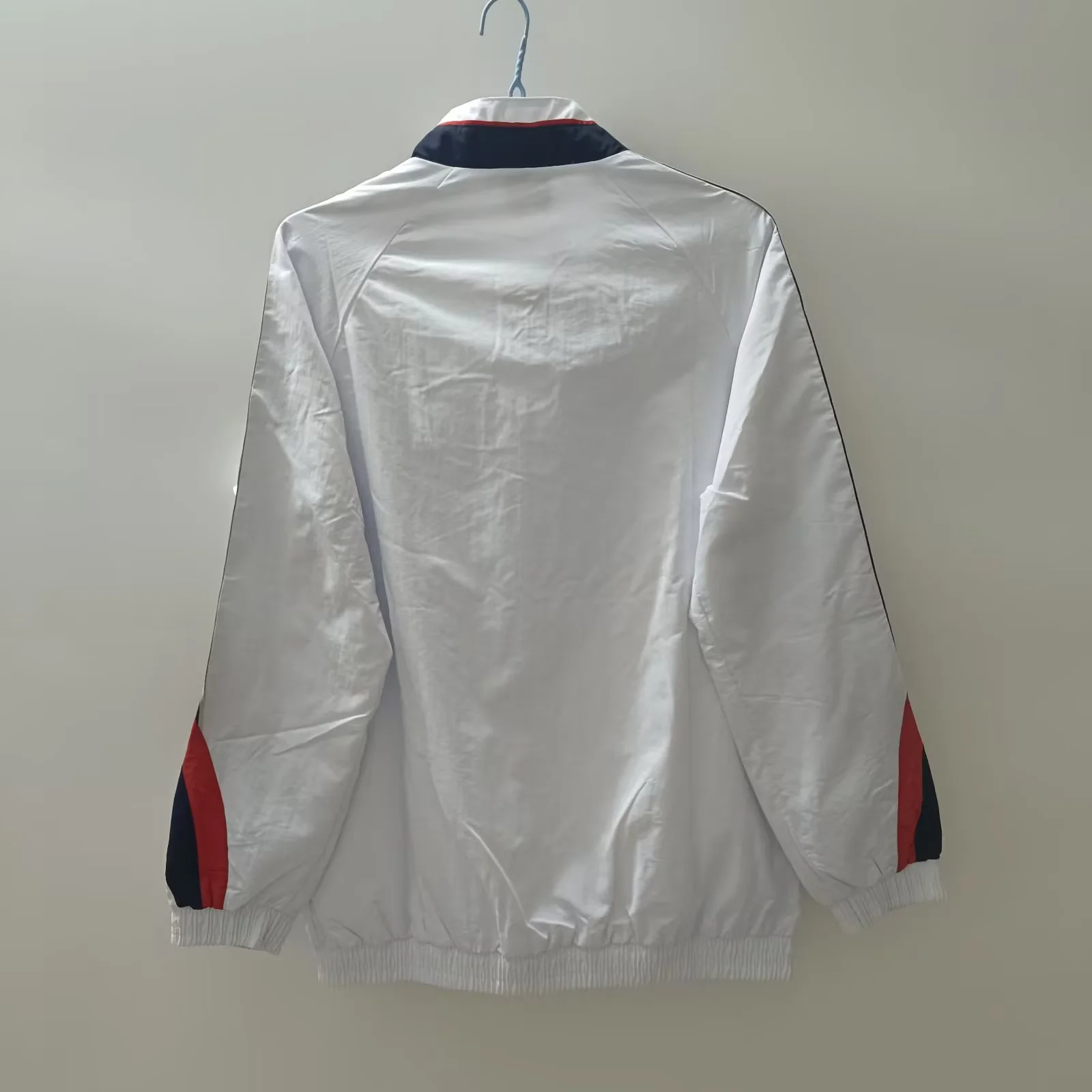 RETRO ENGLAND WINDBREAKER