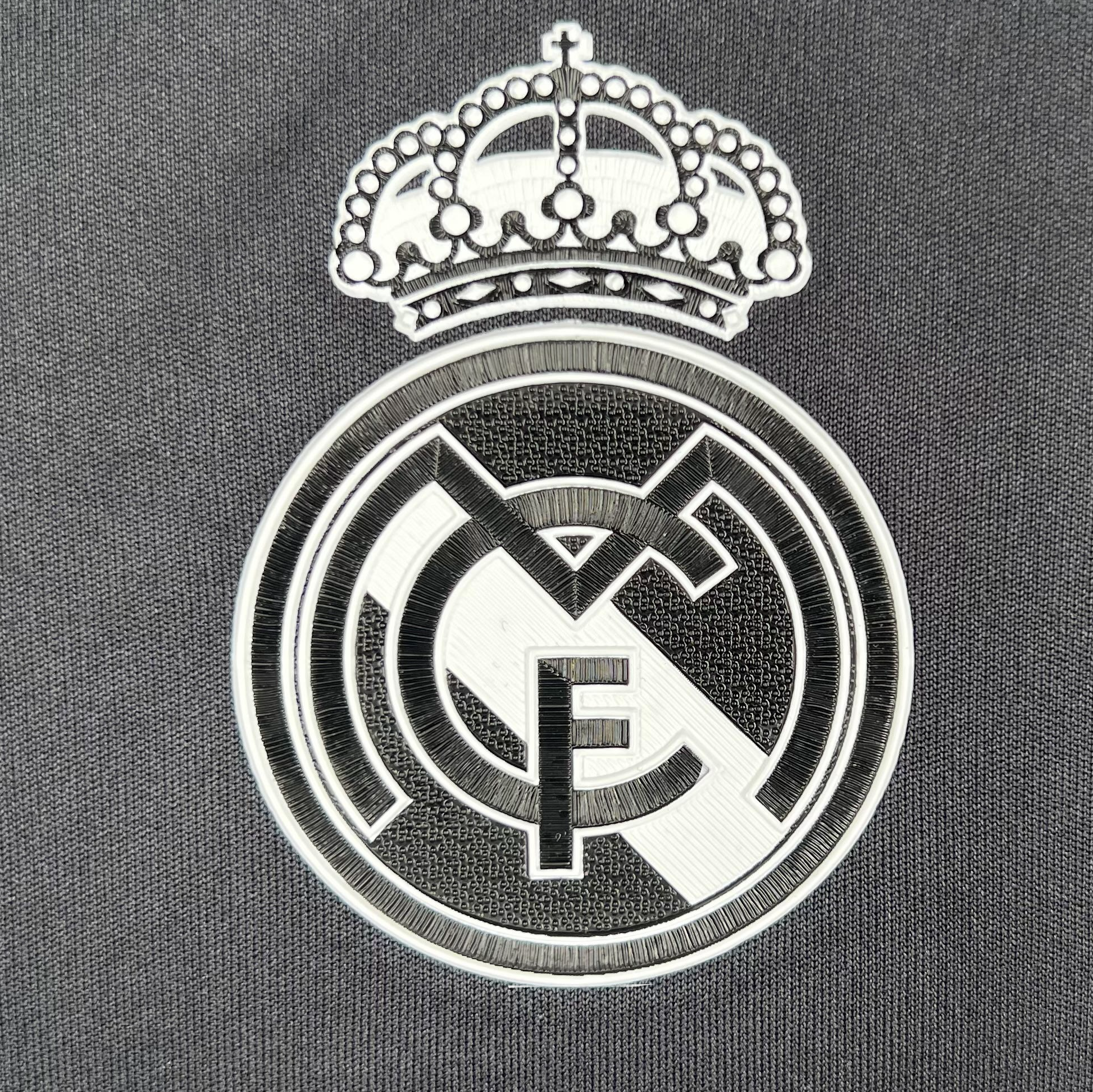 Retro Real Madrid 2016/17 Third