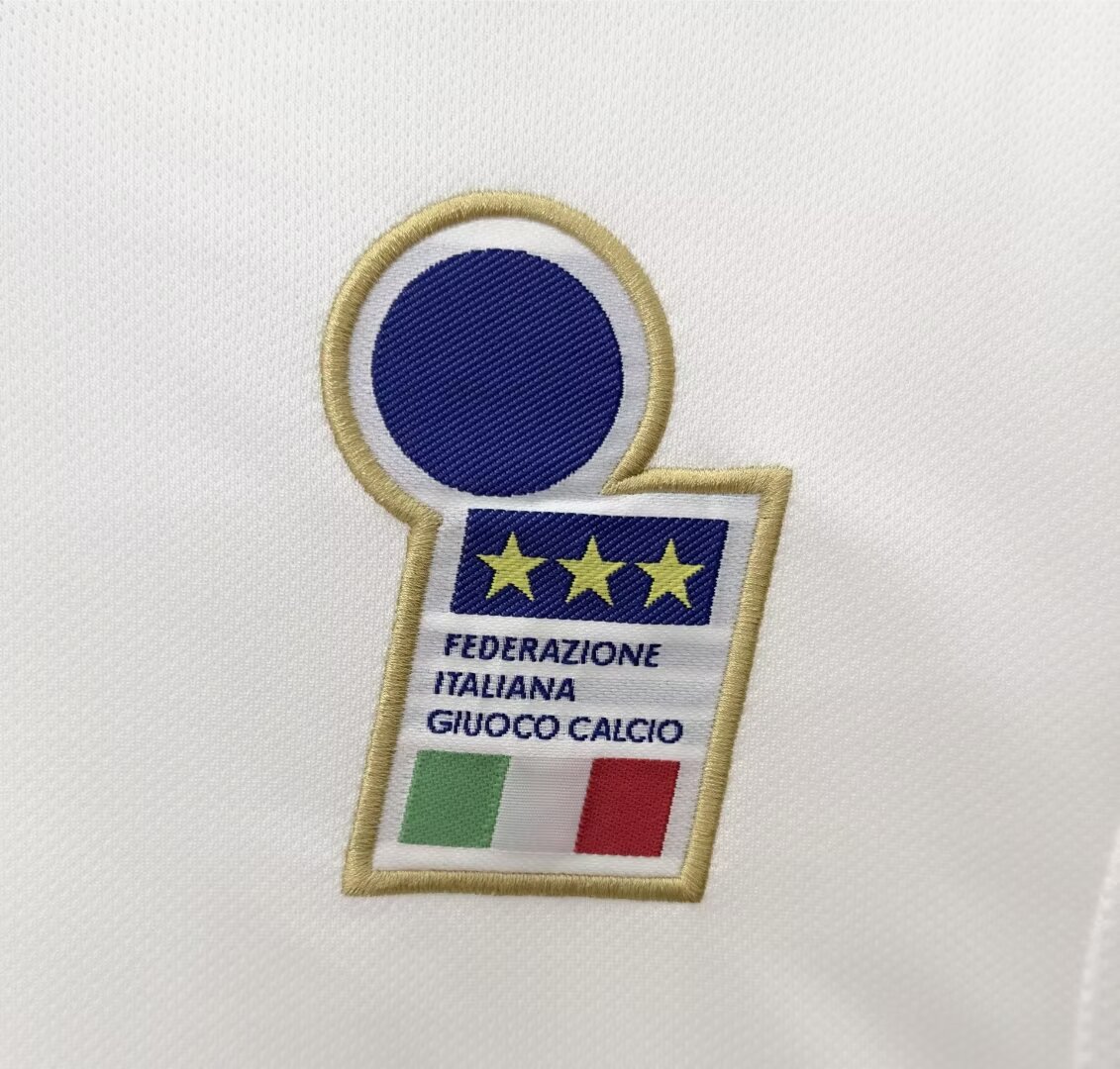Retro Italy 1996 Away White with badges 4