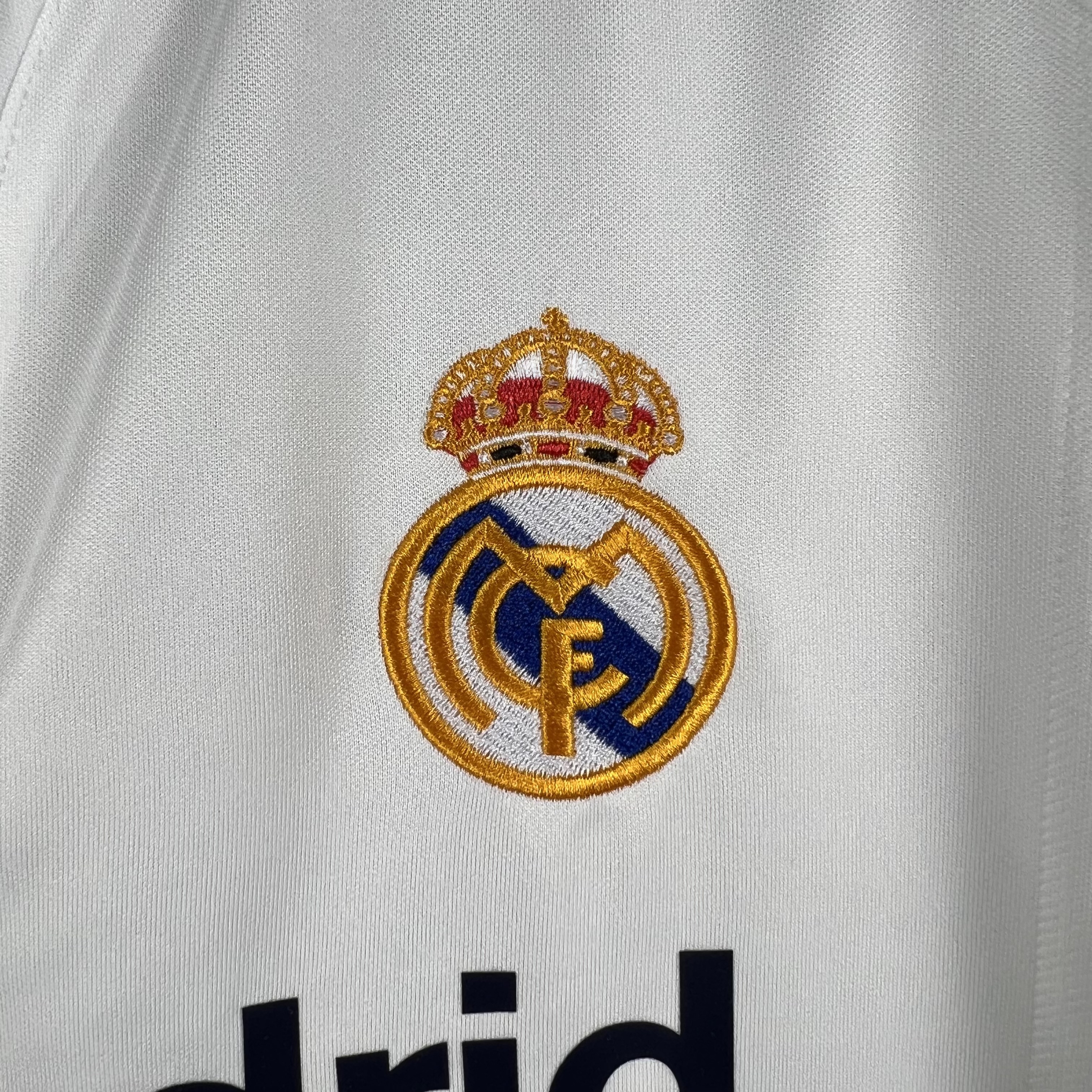 Retro  Real M&alpha;drid 01/02 Home White 4