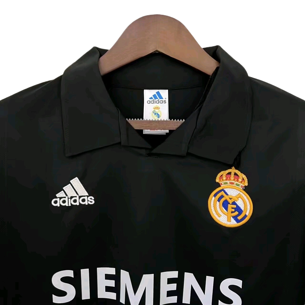 Retro Real M&alpha;drid 02/03 Away 3