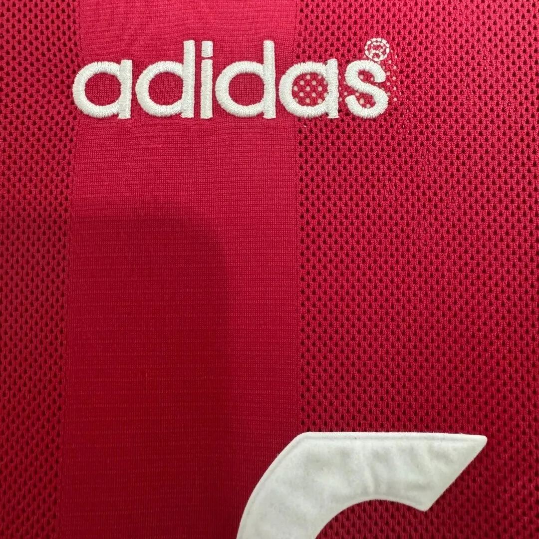 Retro LVP 1995-96 Home 4