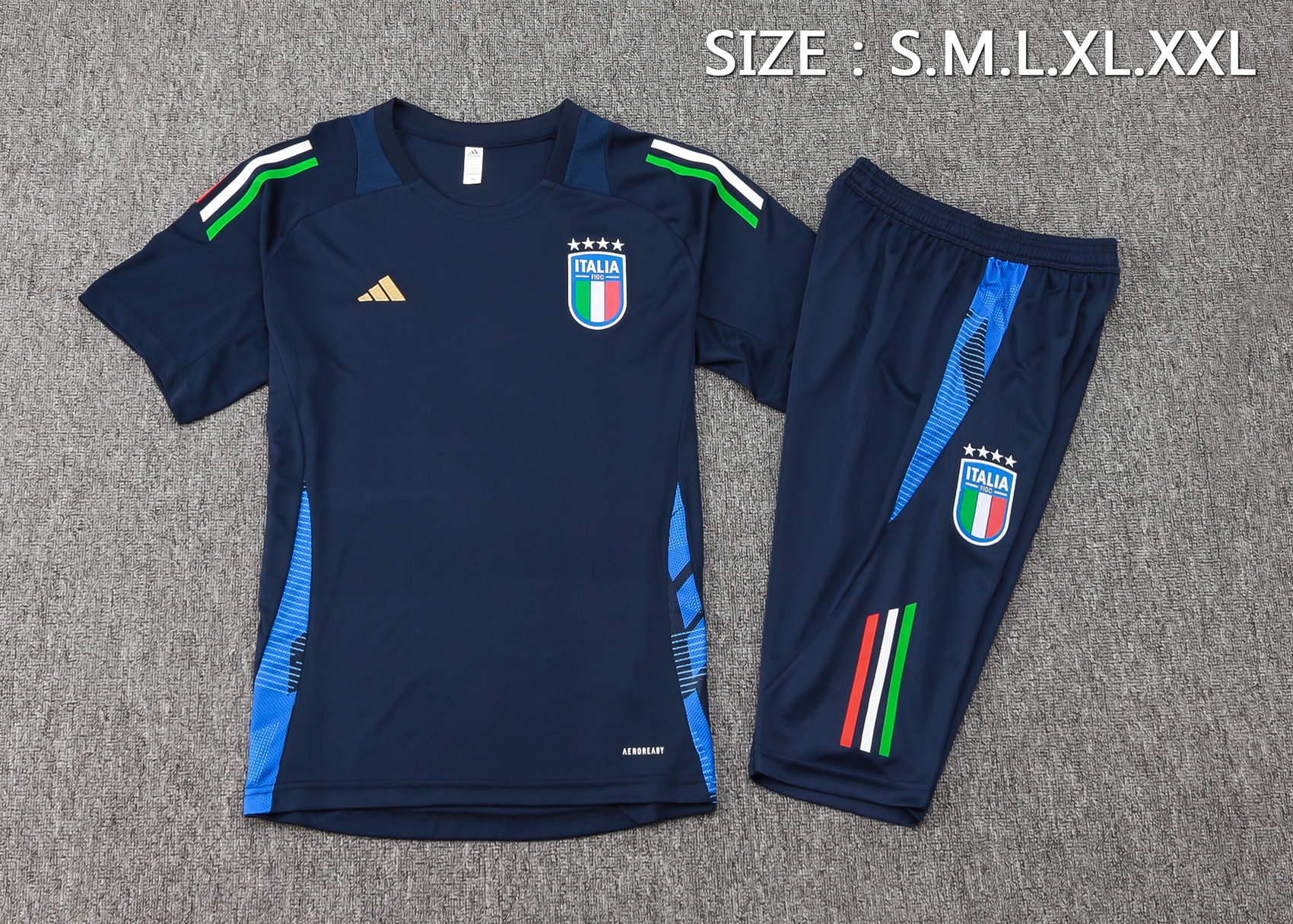 Italy 24/25 short sleeves sapphire (with cropped trousers) 3