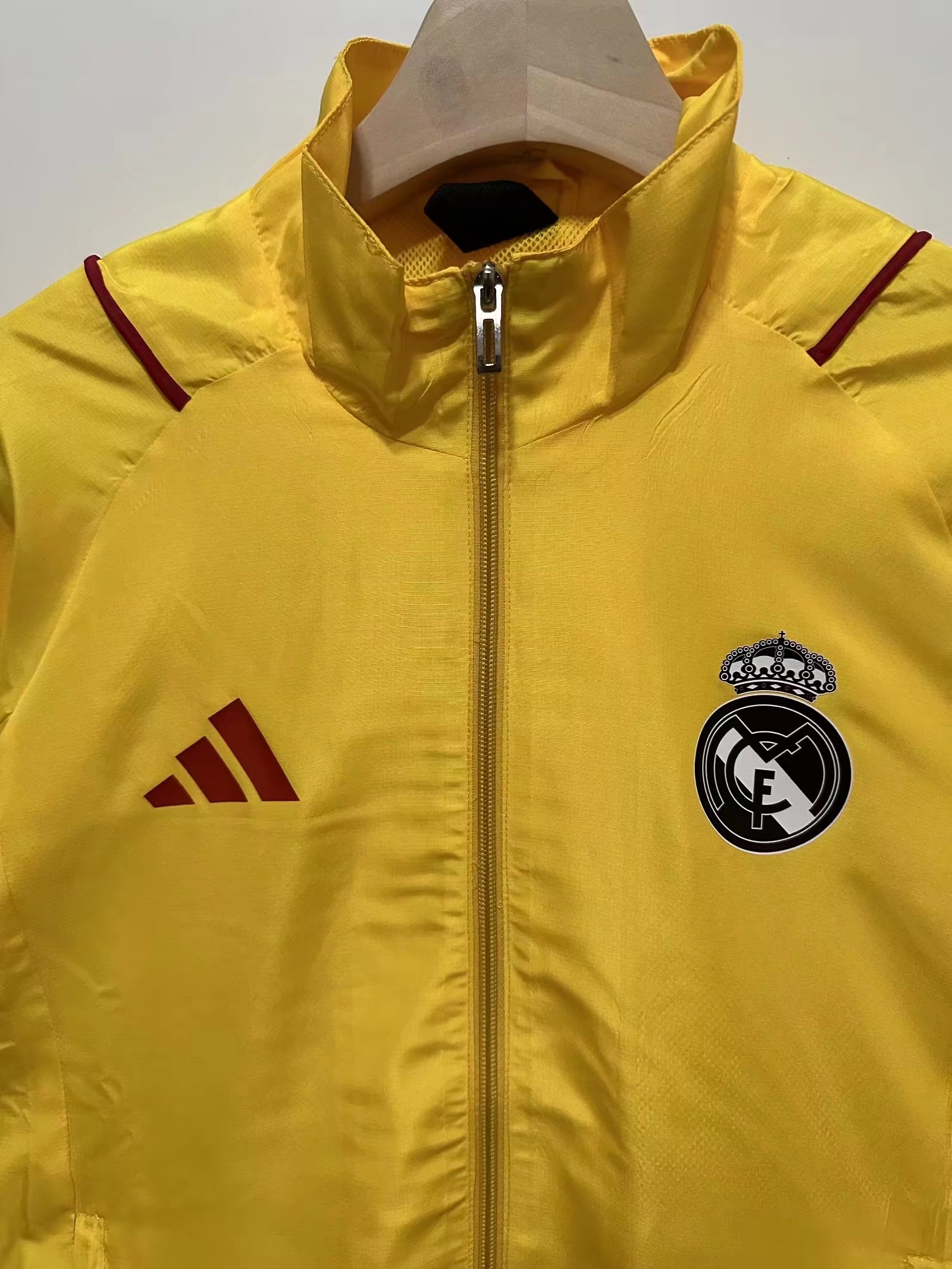 RM windbreaker 4