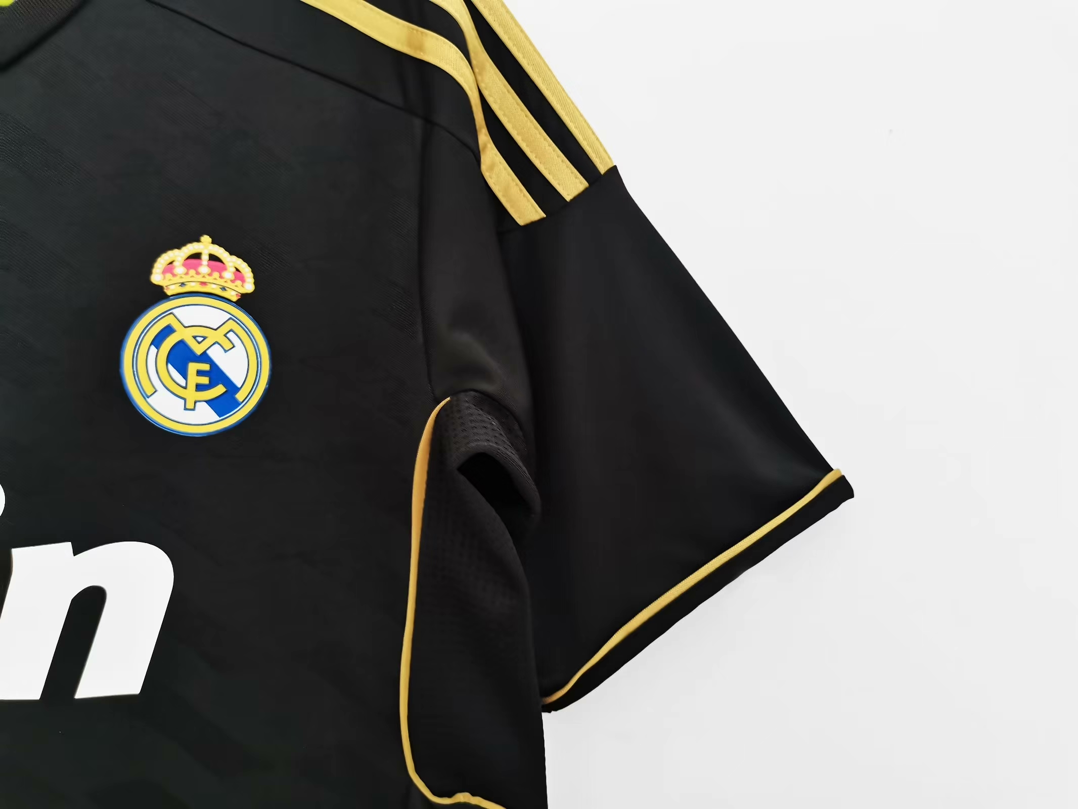 Retro  Real Madrid 11/12 Away Black