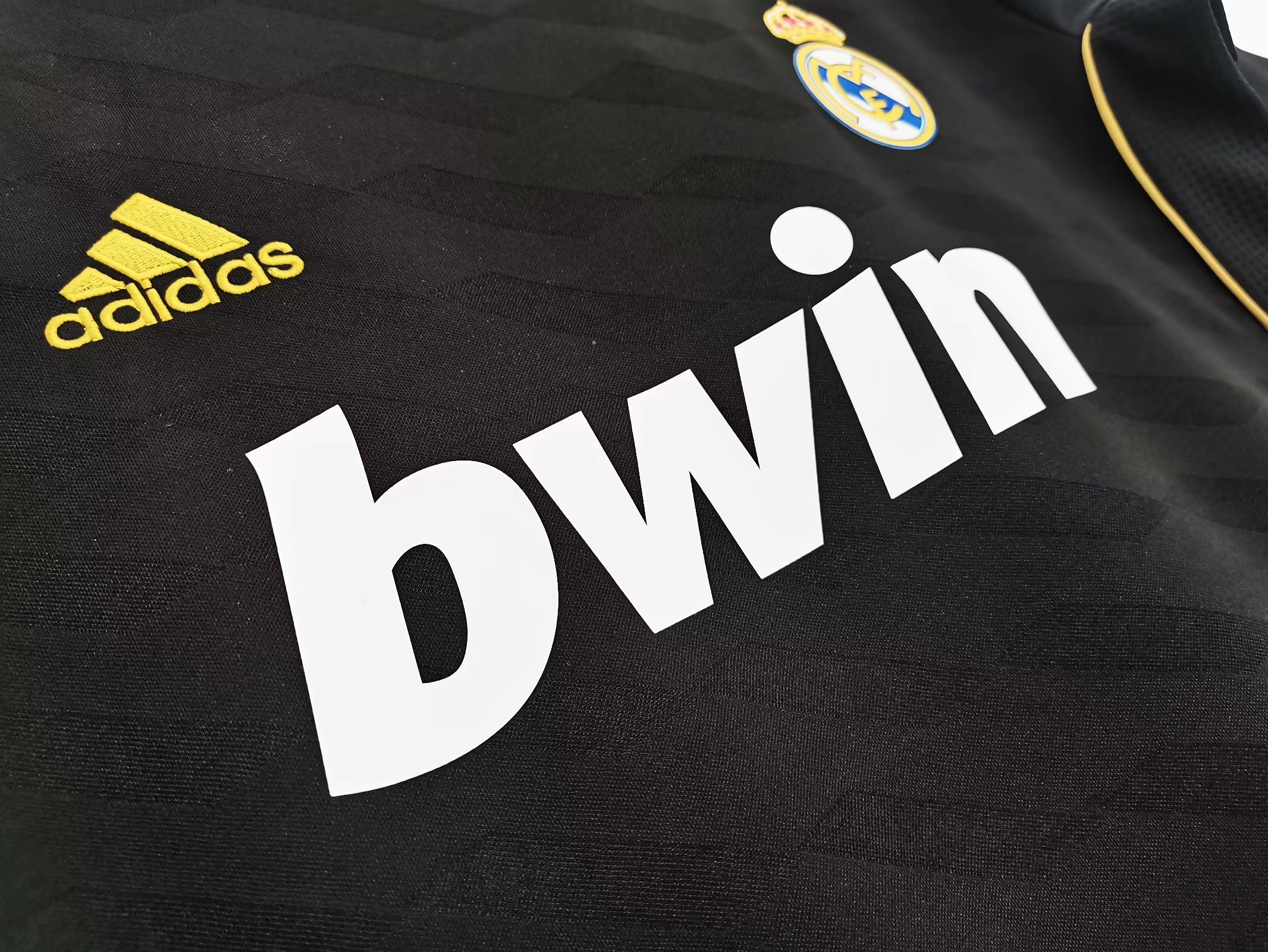 Retro  Real Madrid 11/12 Away Black