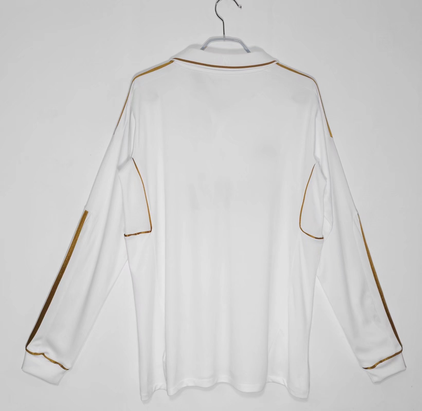 Retro  Real M&alpha;drid 11/12 Home White Long Sleeves 3