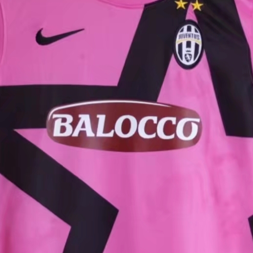 Retro Juventus 2011/12 Away Pink 3