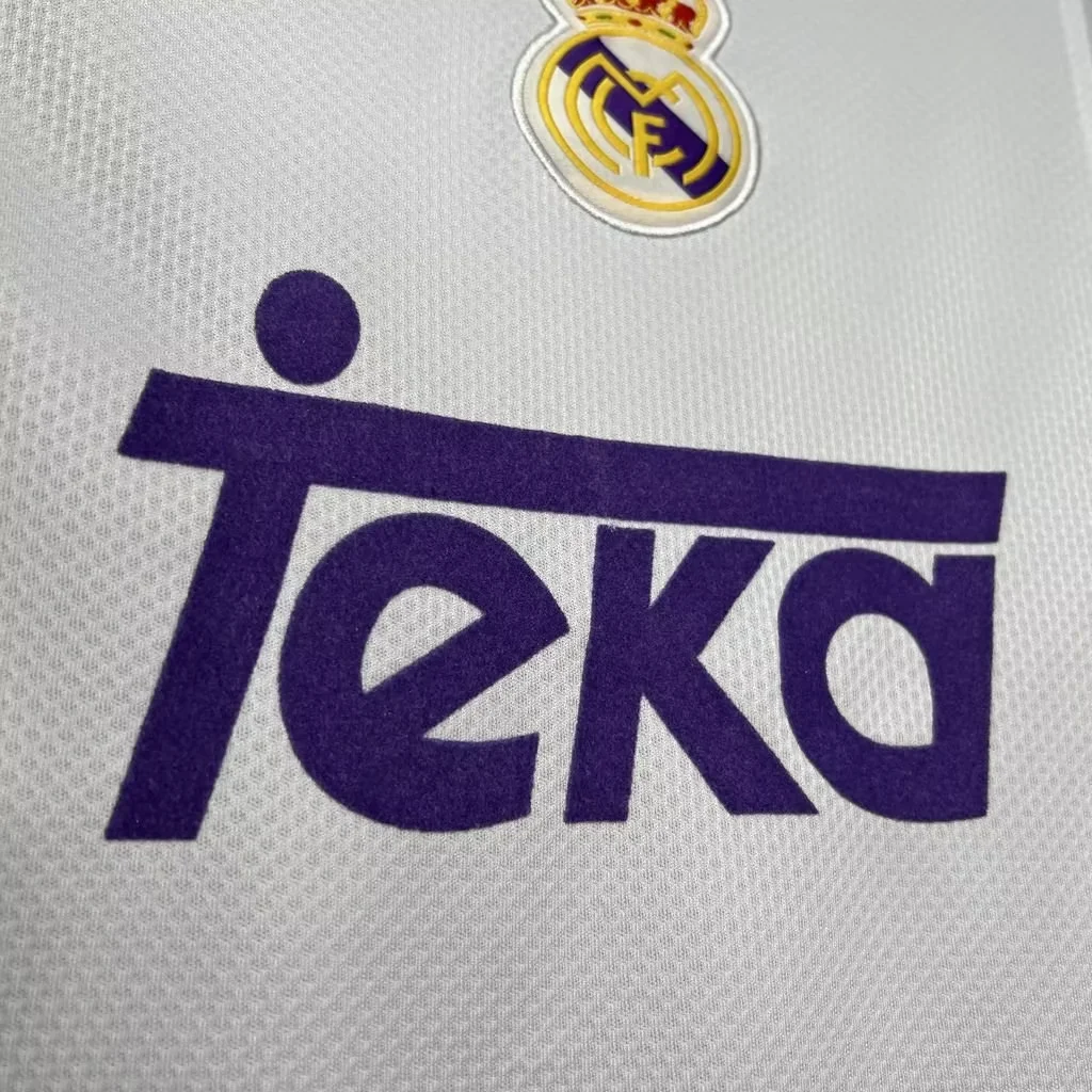 Retro  Real M&alpha;drid 1997/98 Home White 4