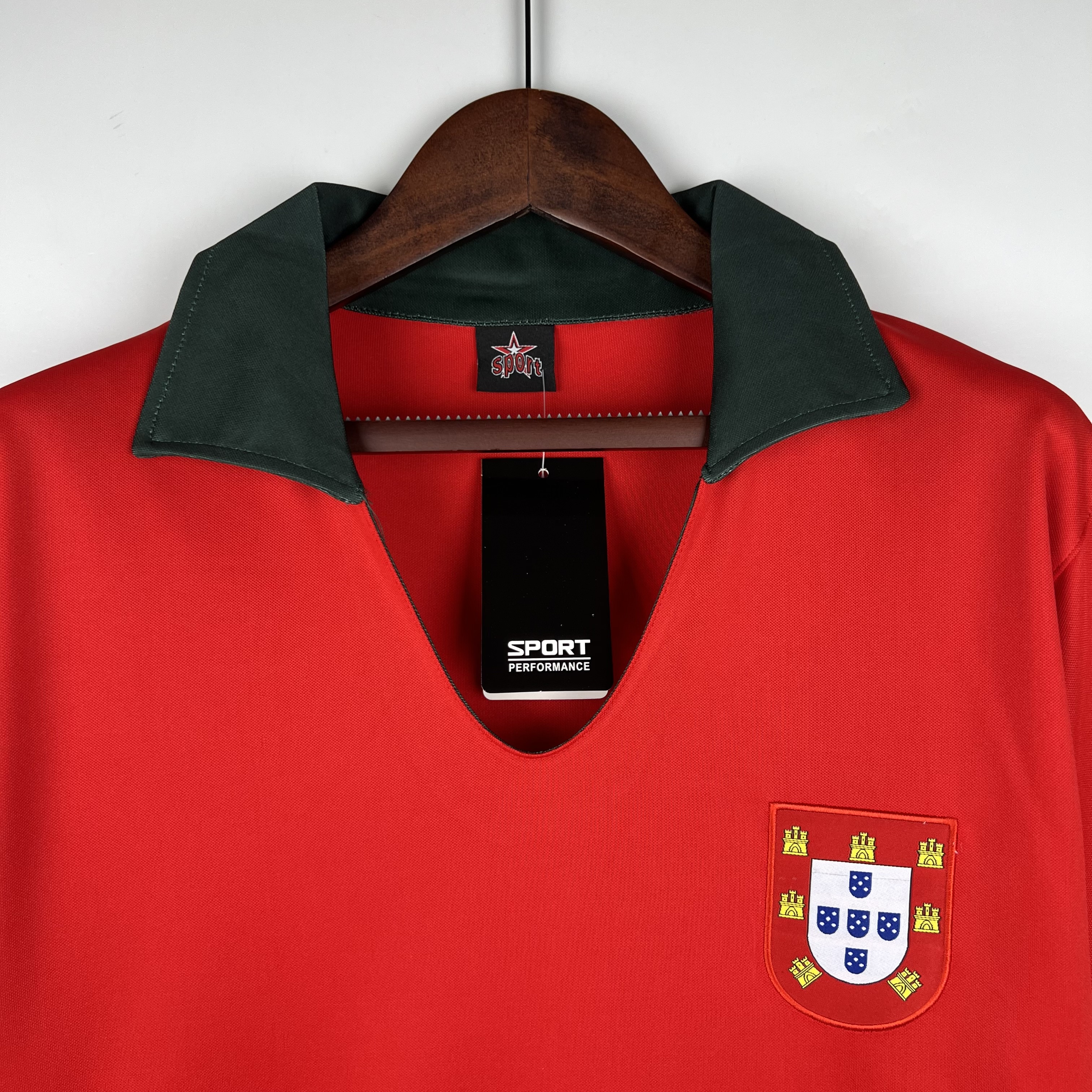 Retro  Portugal 1972 Home 3