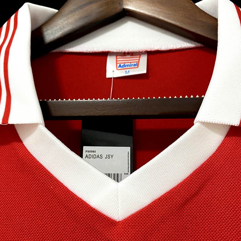 Retro Manchester United 1977 Home 3