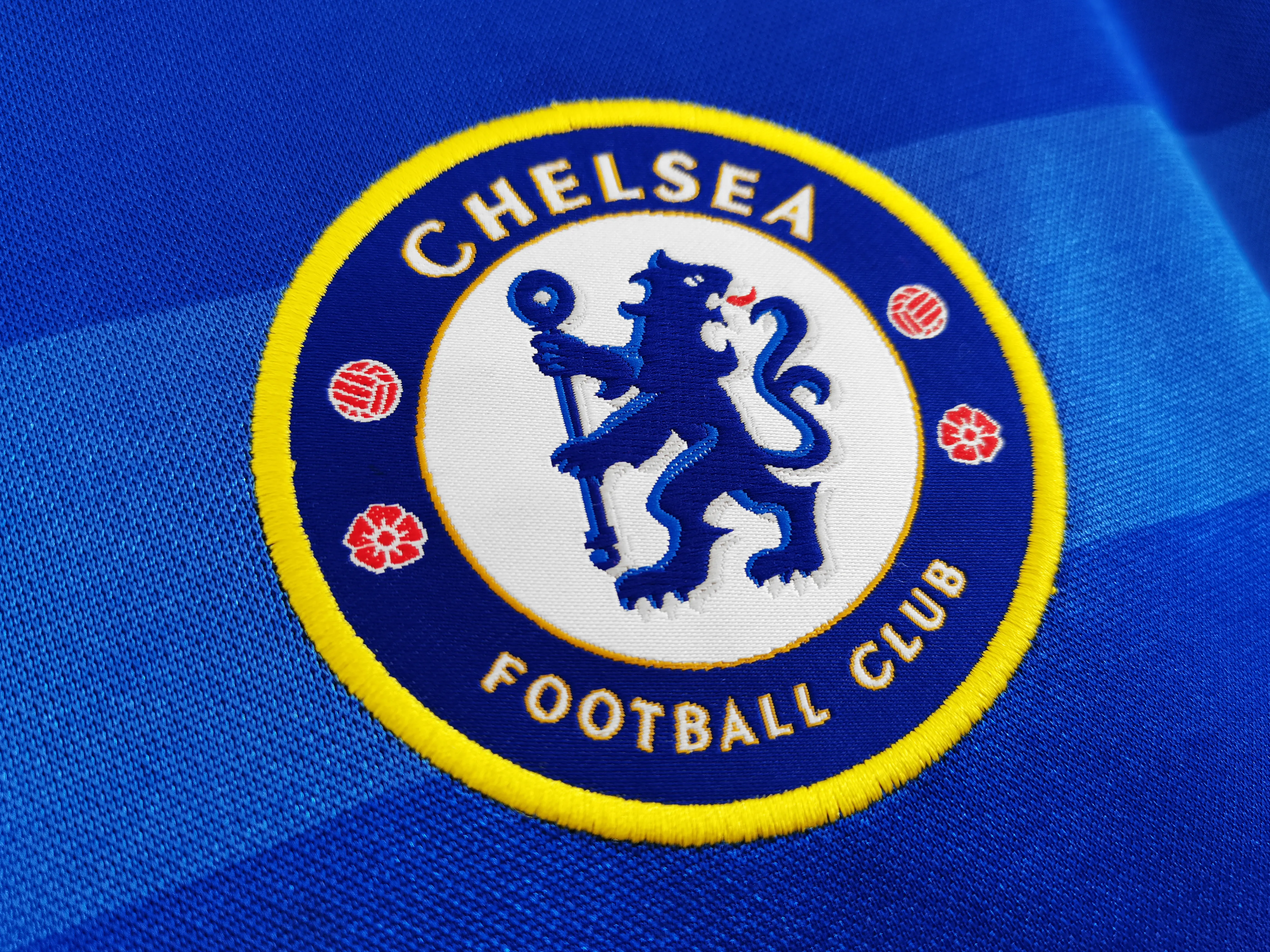 Retro Chelsea  2011/12 Home Champions League WITH 3 BADGES