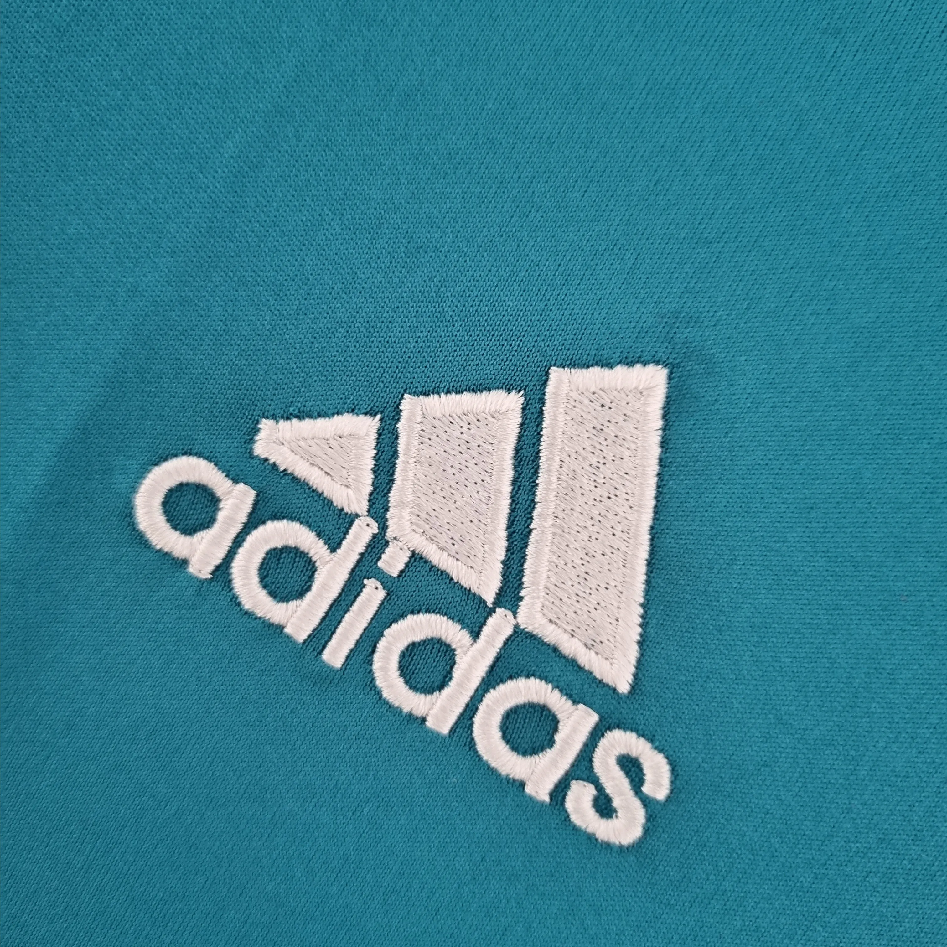 Retro  Real M&alpha;drid 17/18 Third Long Sleeve 3