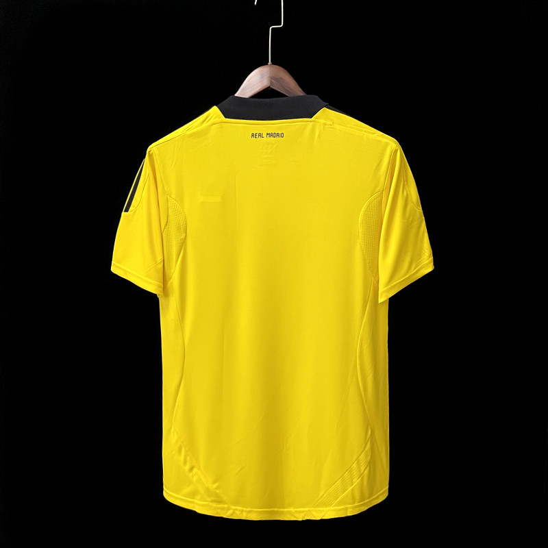 Retro Real M&alpha;drid 2011/12 Goalkeeper Yellow 3