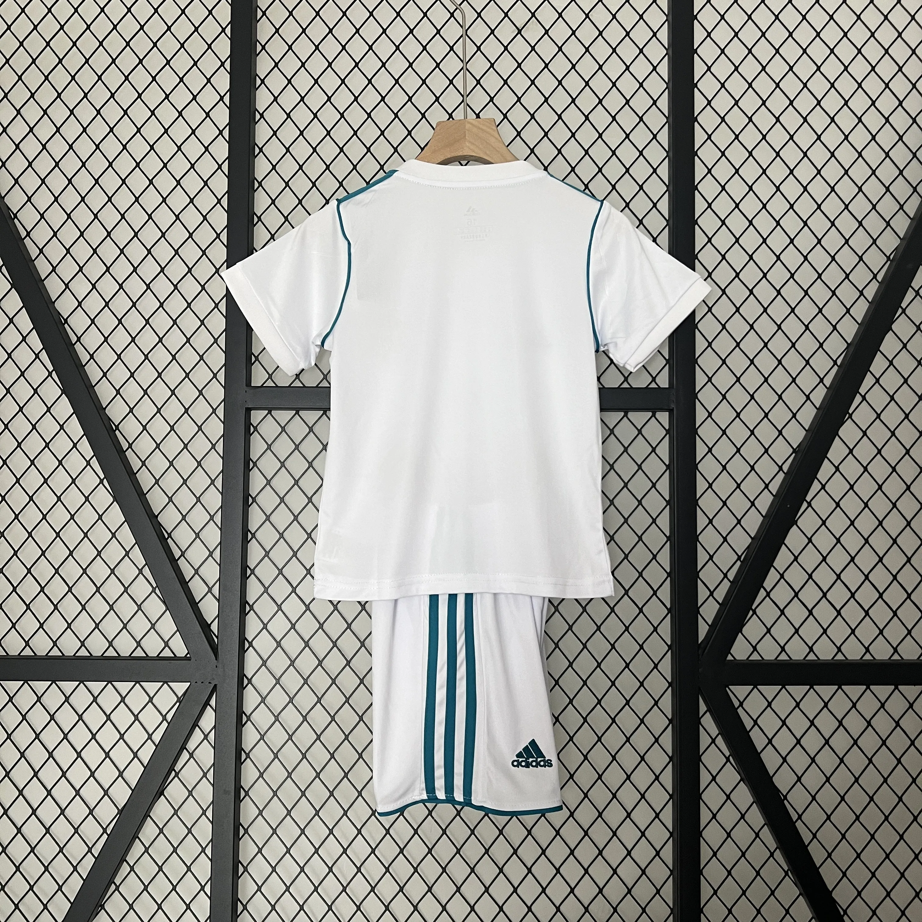 Kids Kit Real Mαdrid 17/18 Home White