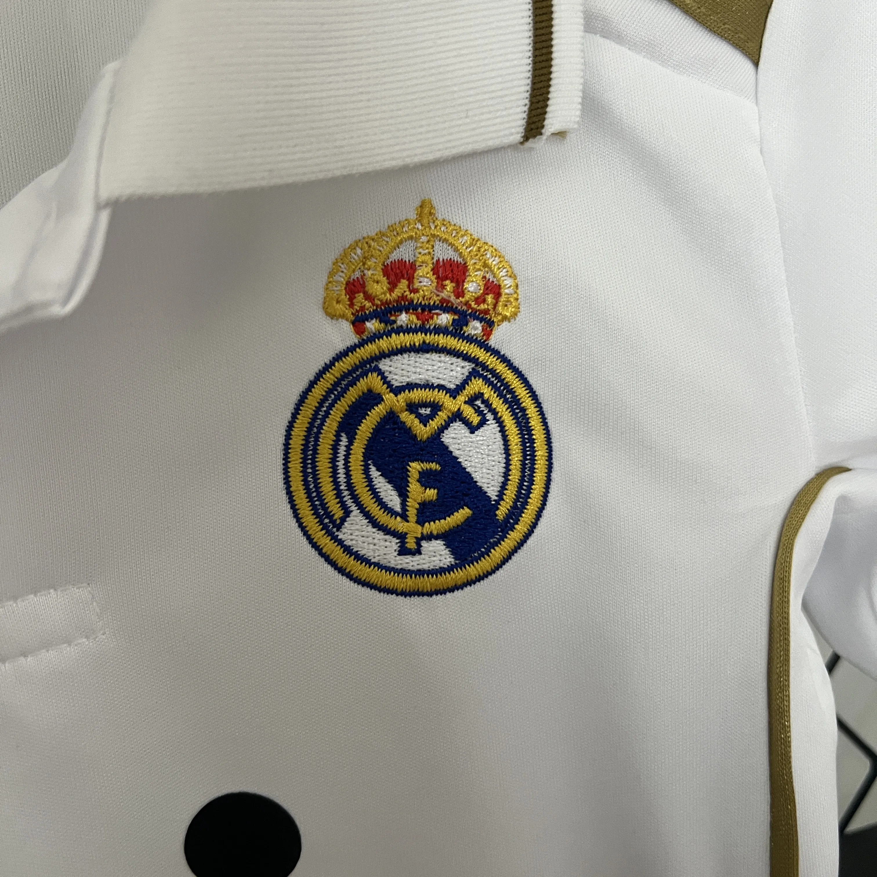 Kids Reαl Madrid 11/12 Home kit