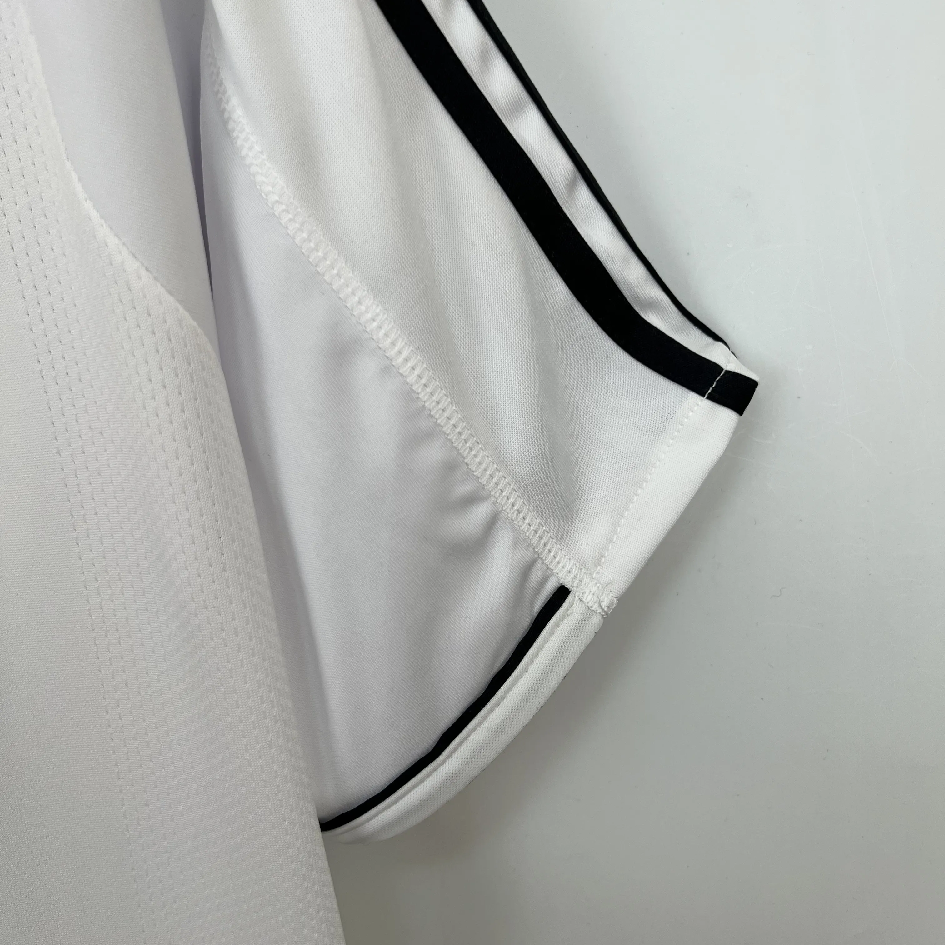 Retro  Real Madrid 03/04 Home White
