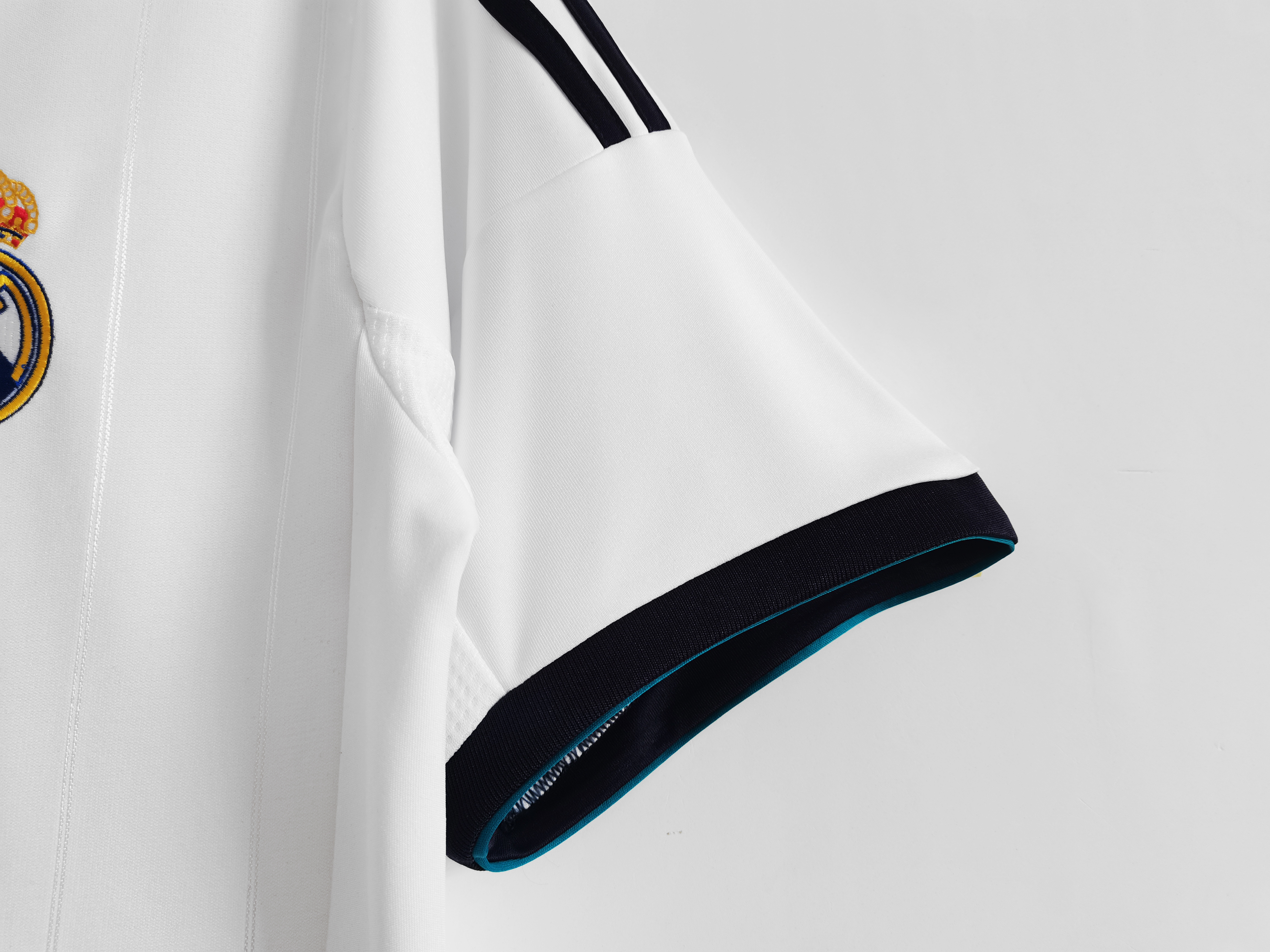 Retro  Real M&alpha;drid 12/13 Home White 4