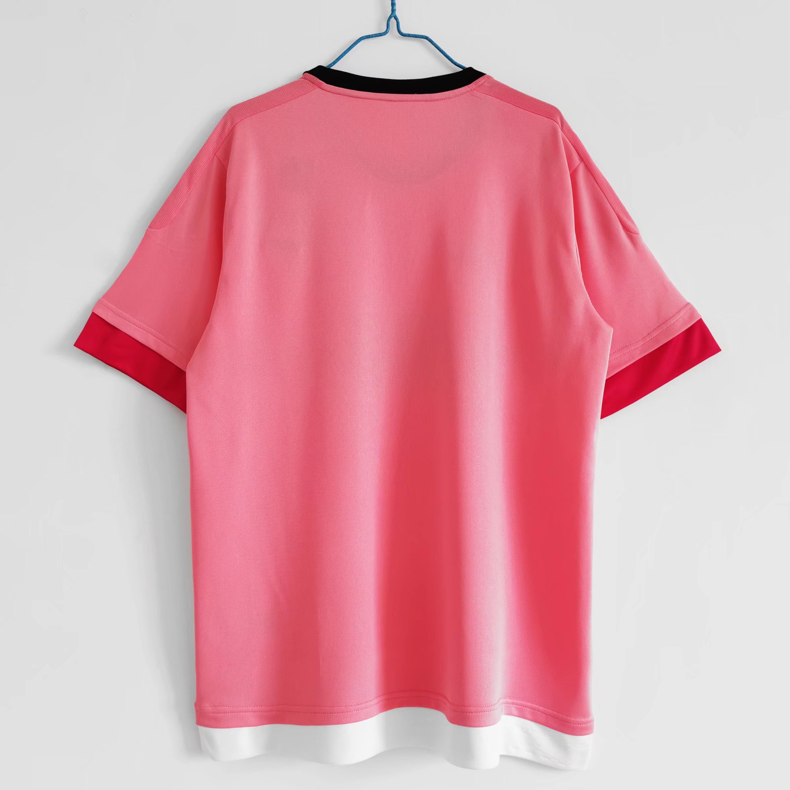 Retro Juventus 2015/16 Away Pink