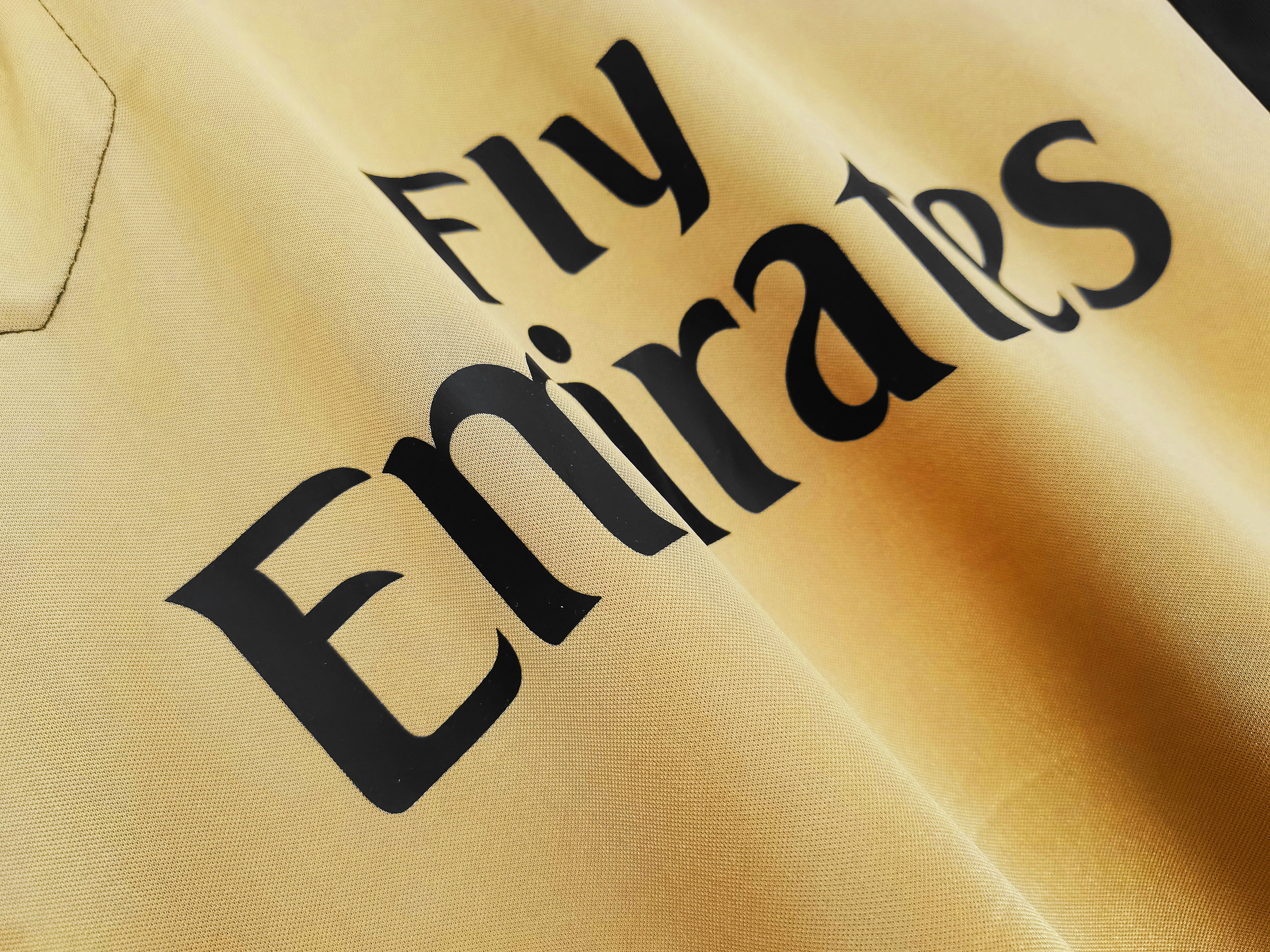 Retro 13/14 AC Milan Third 4