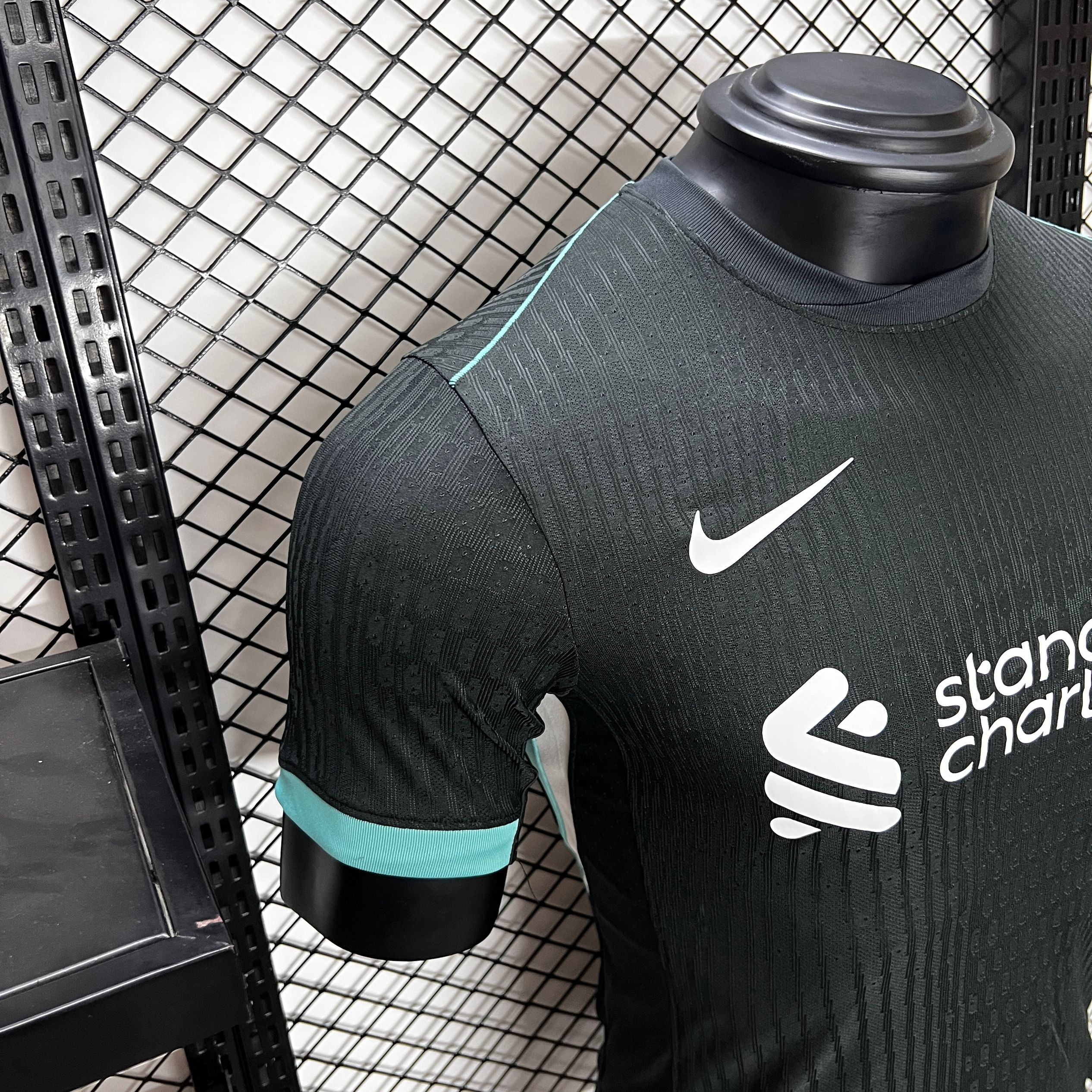 Player Version LVP  24/25 Away Balck 3