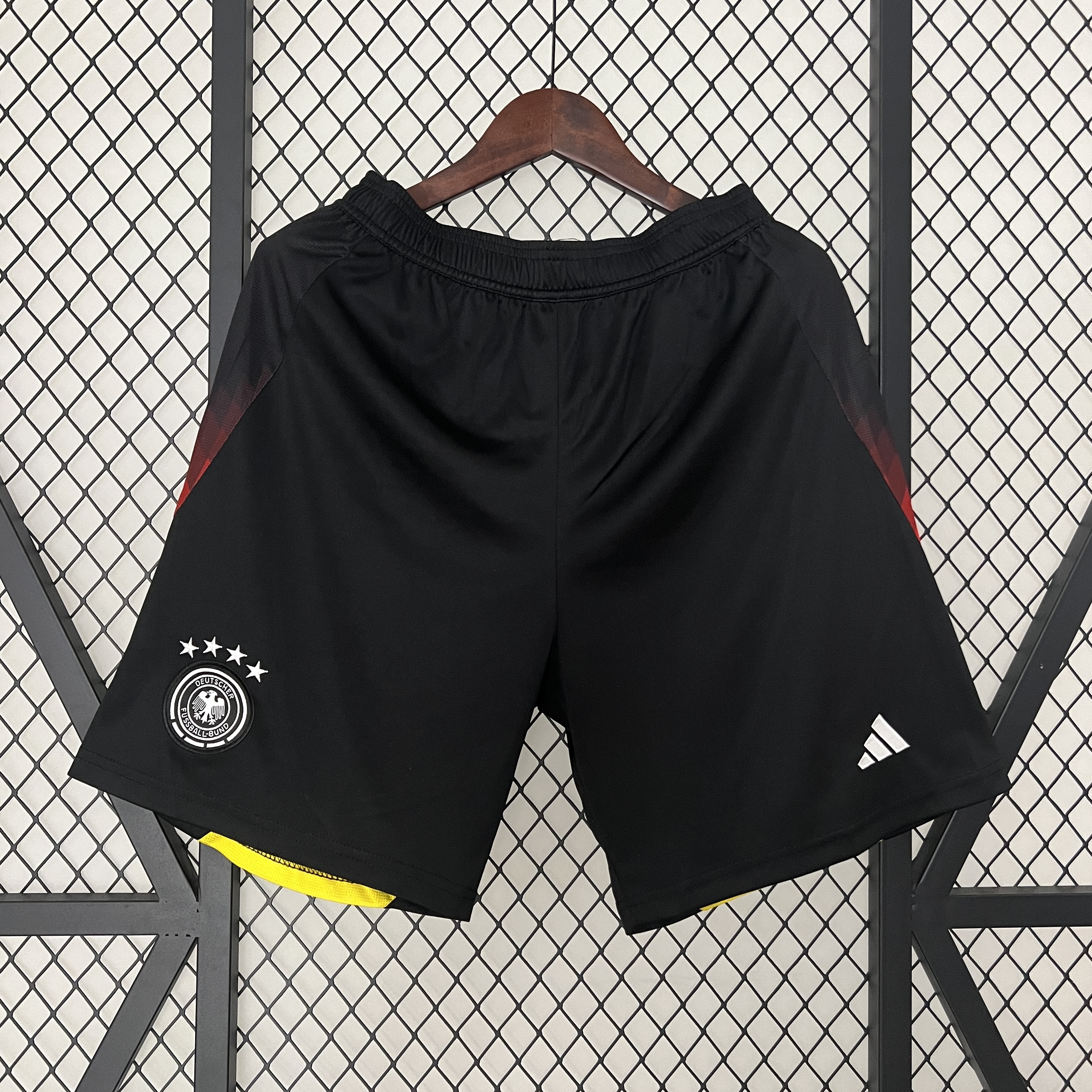 Shorts Germany 24/25 Home