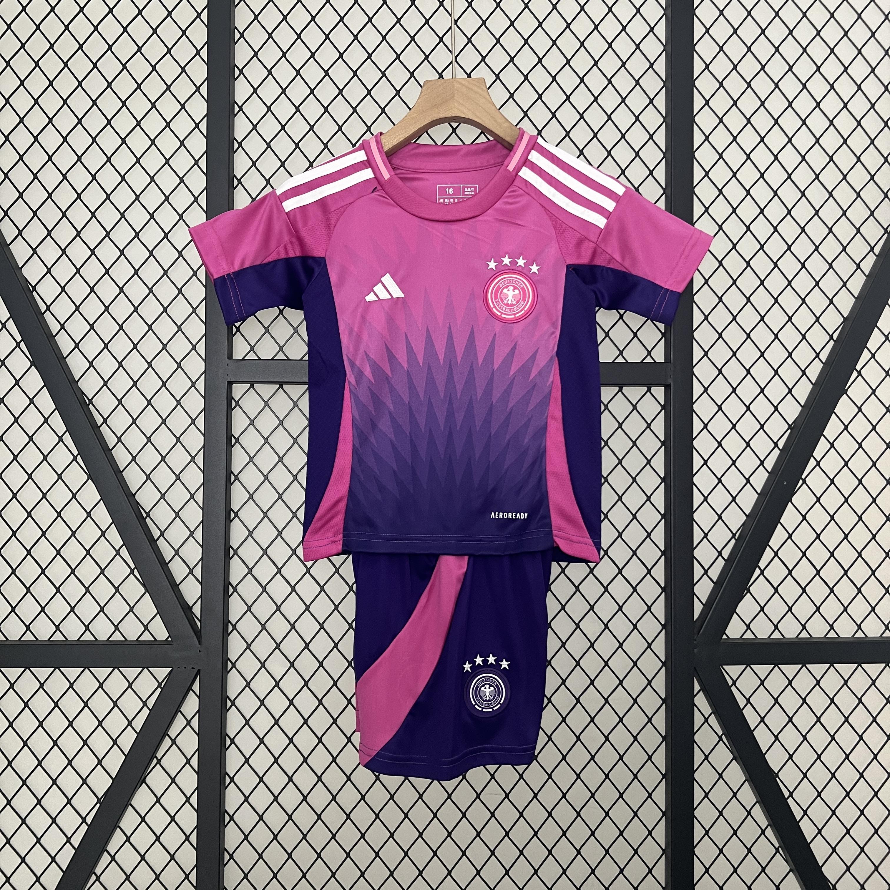 Kids Kit Germany 24/25 Away